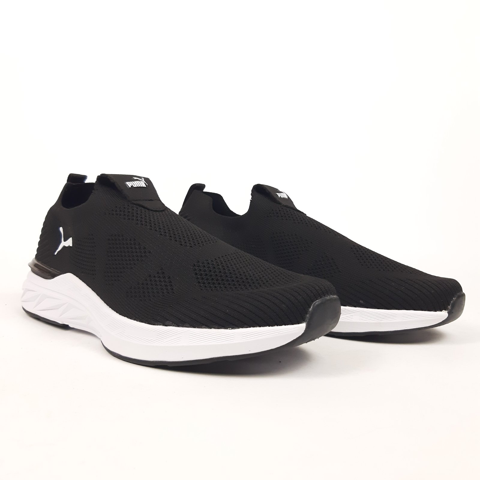 Puma SOFTRIDE тапкі мокасіни сліпони черные с белым на летний сезон шлепки сланцы