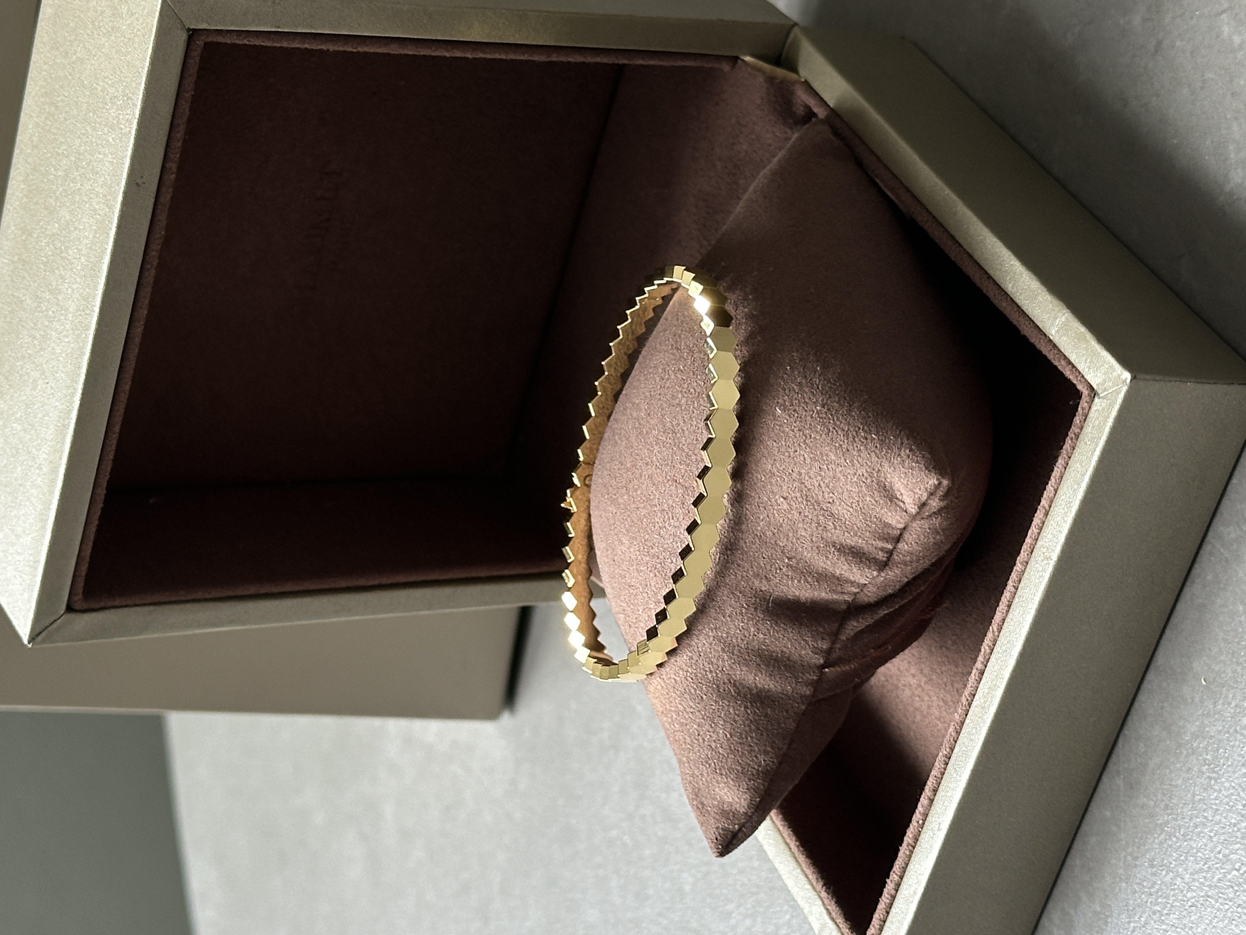Chaumet Bee de Bracelet 18K Yellow Gold