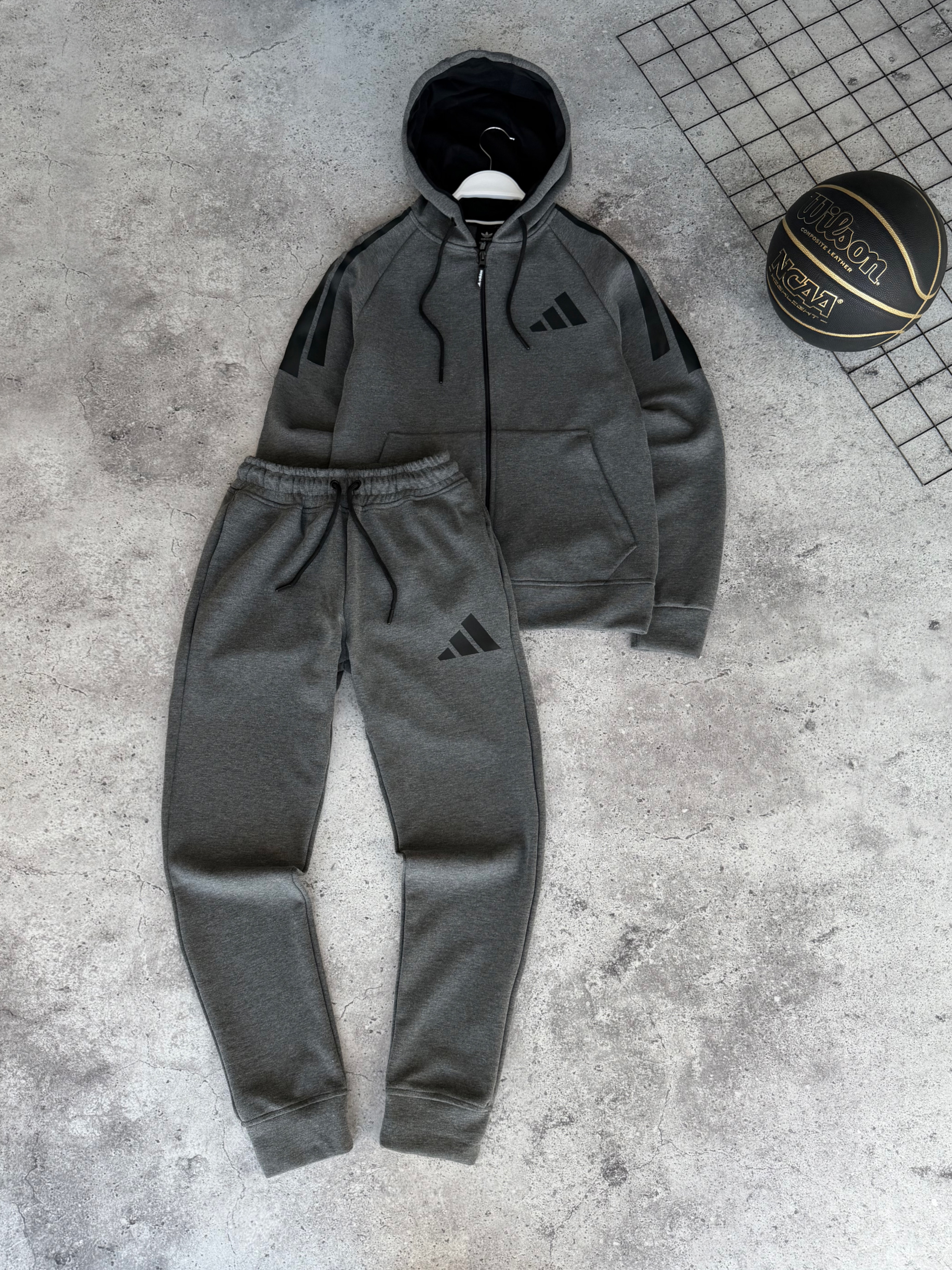 Костюм Adidas — головне фото товару