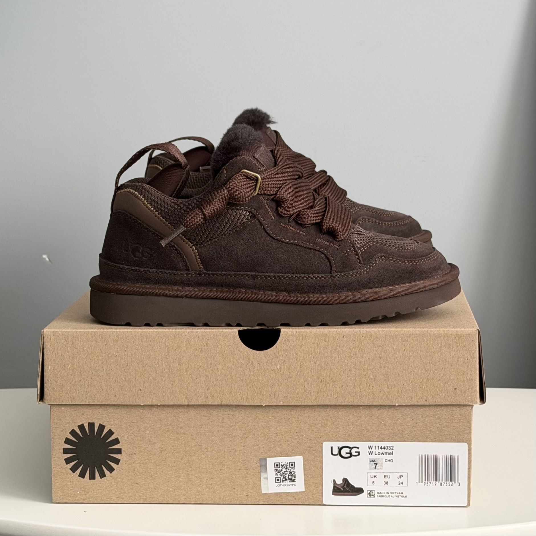 UGG Lowmel Sneaker Chocolate