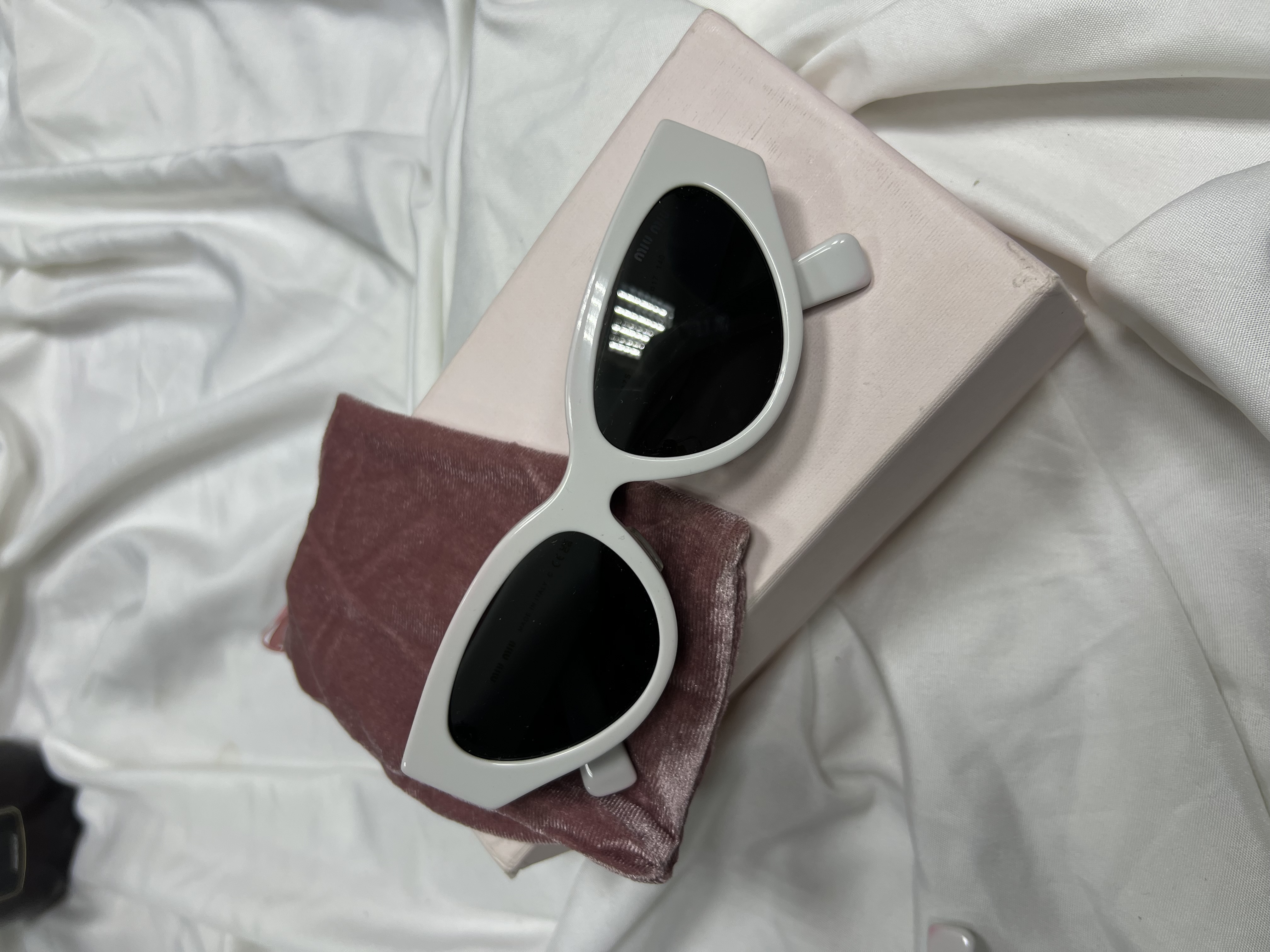 SALE0700 Miu Miu