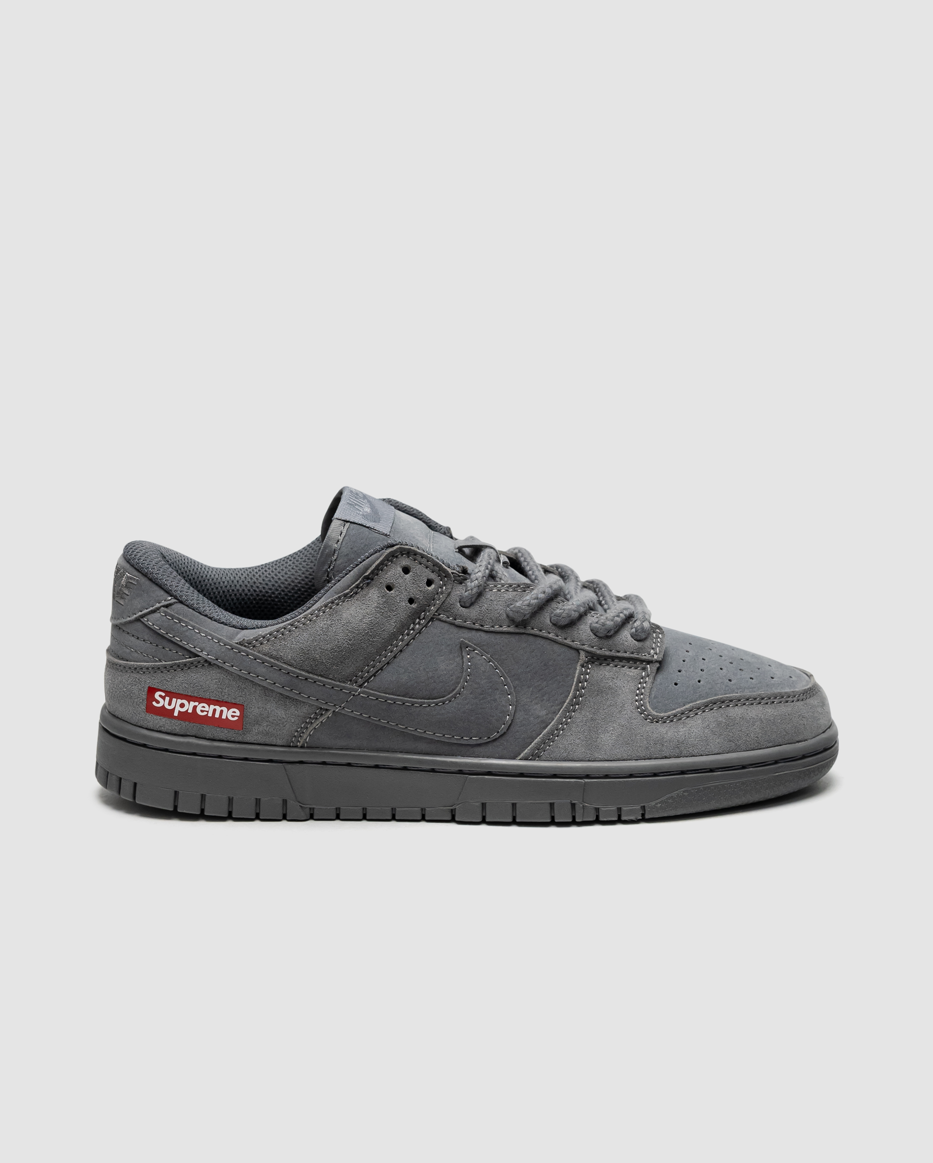 Nike Dunk Low x Supreme Grey