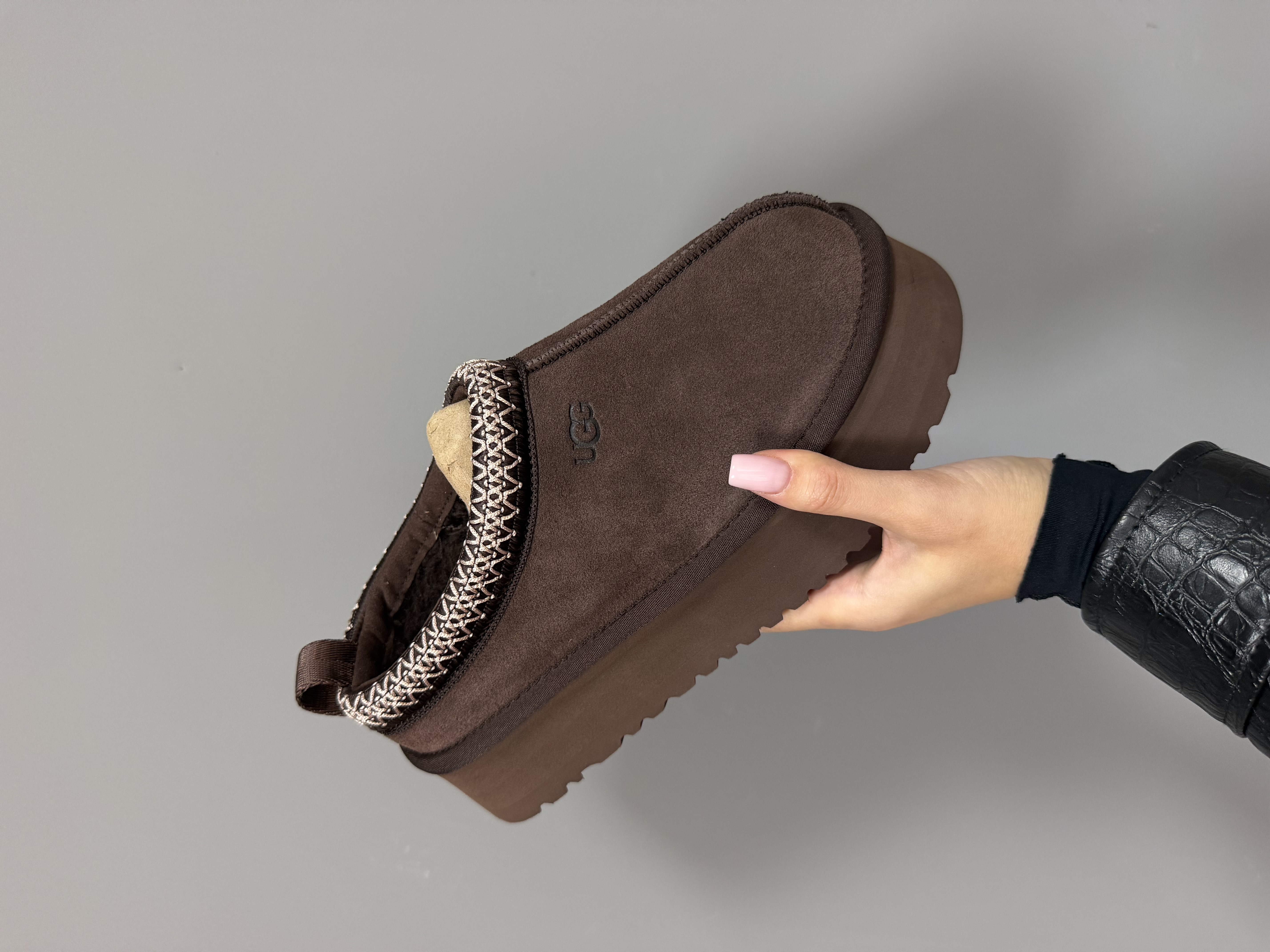 UGG TAZZ | BURNT CEDAR prmium