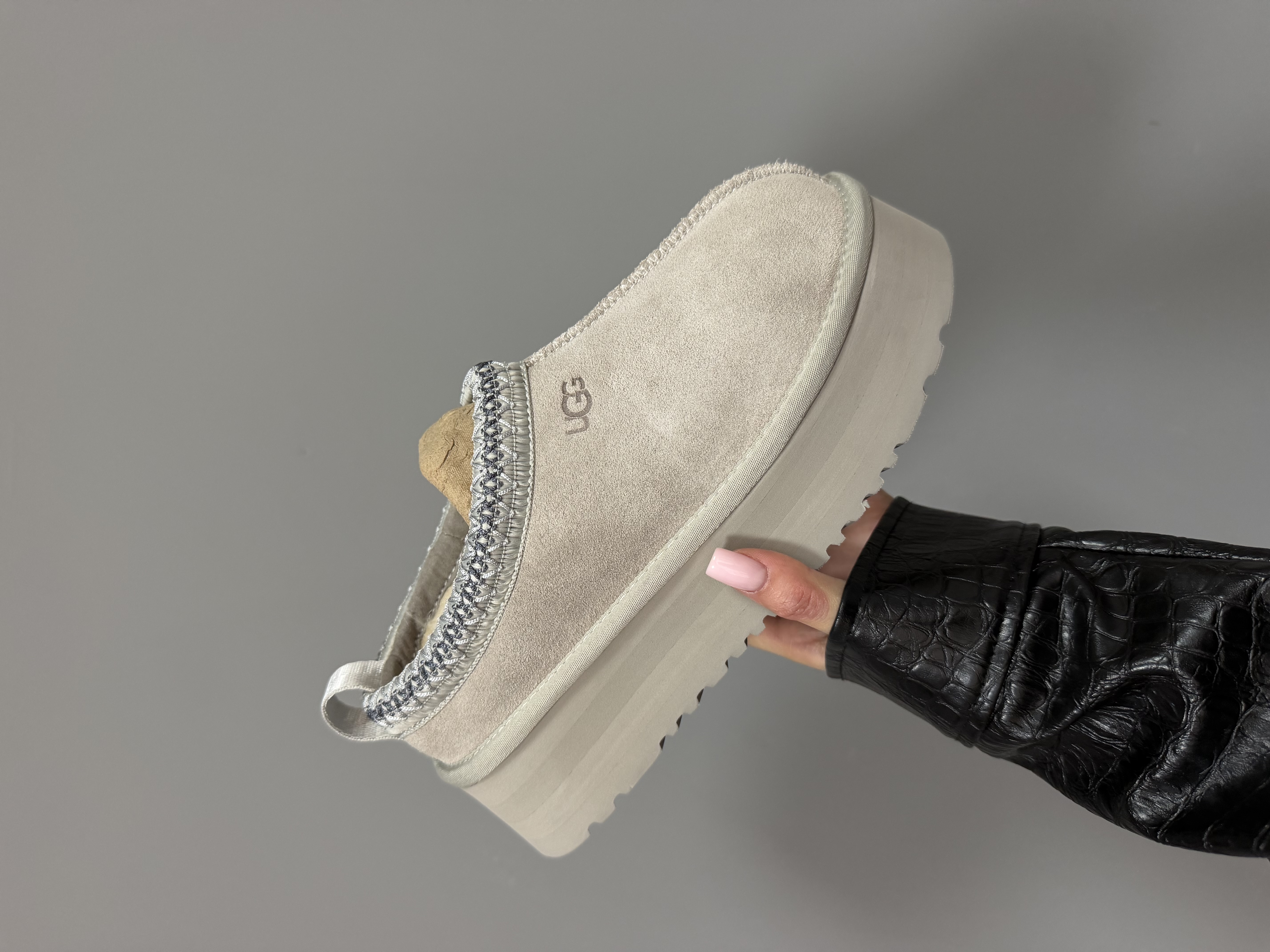 UGG TAZZ | LIGHT GREY premium