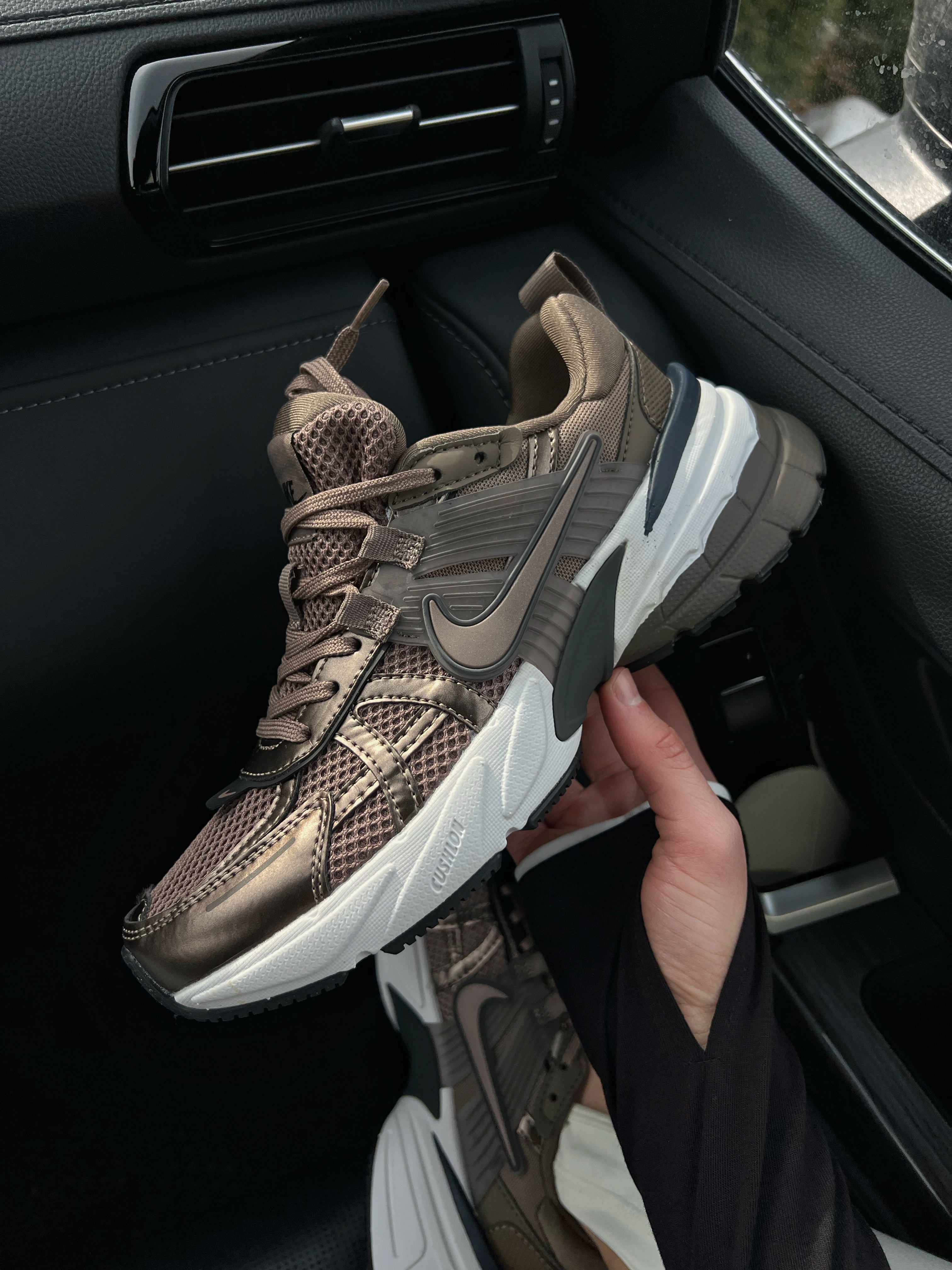 Nike V2K Run Mink Brown Premium