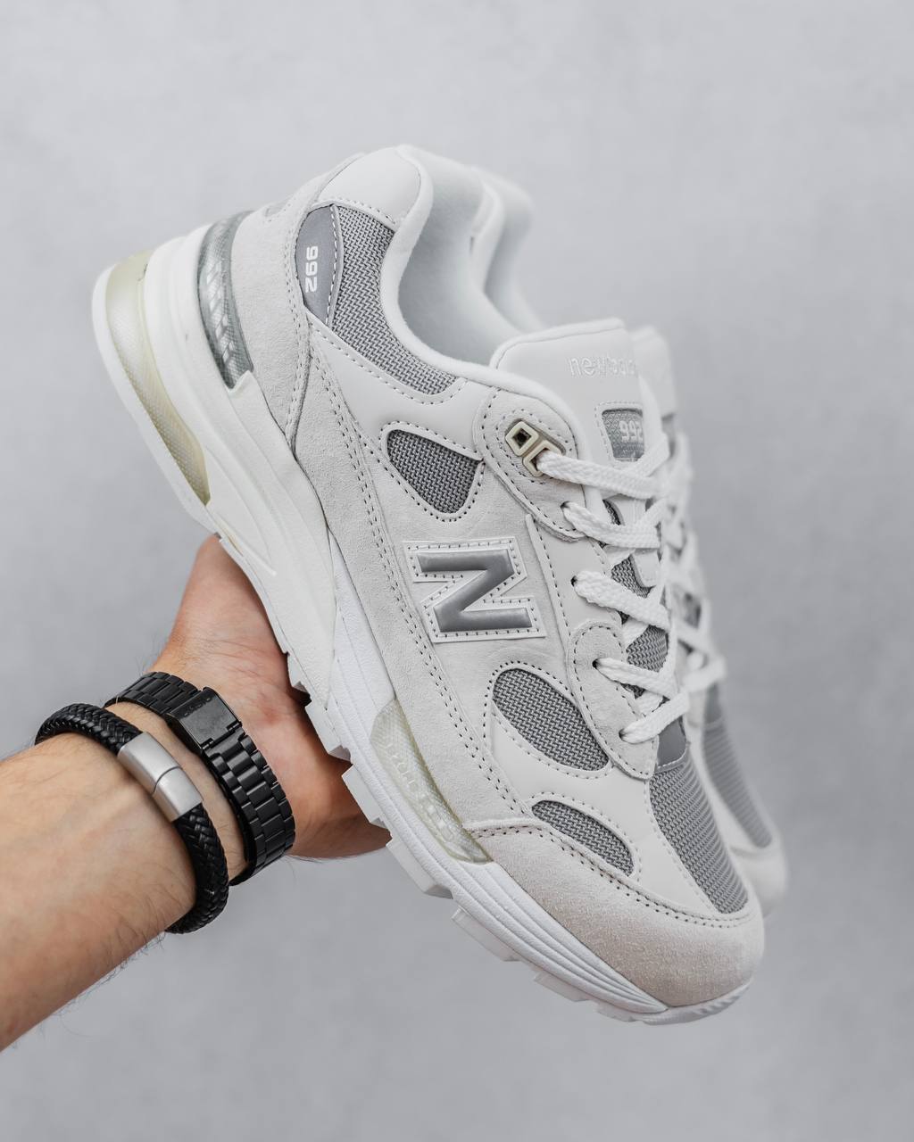 New Balance 992