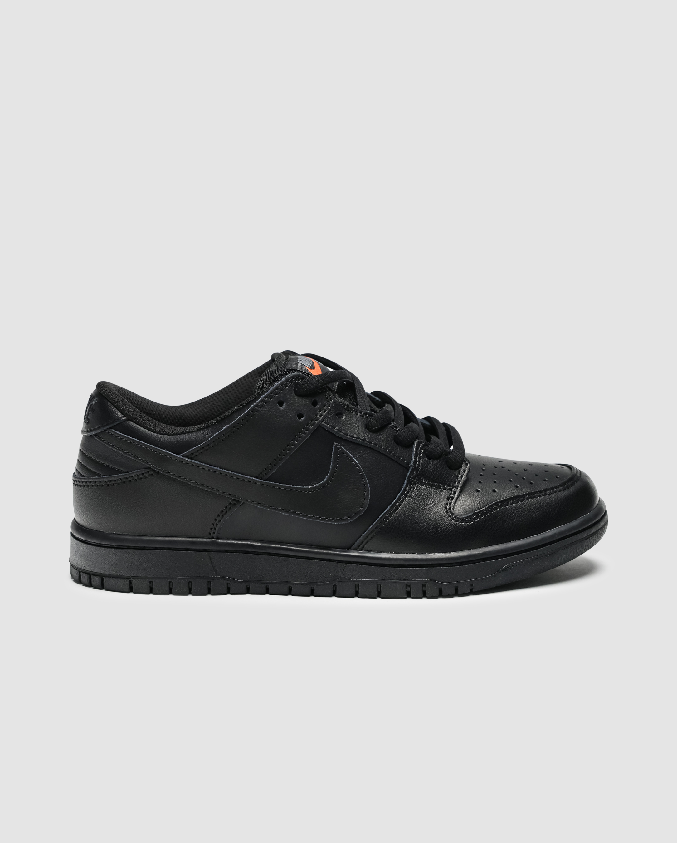 Nike SB Dunk Low Pro Triple Black