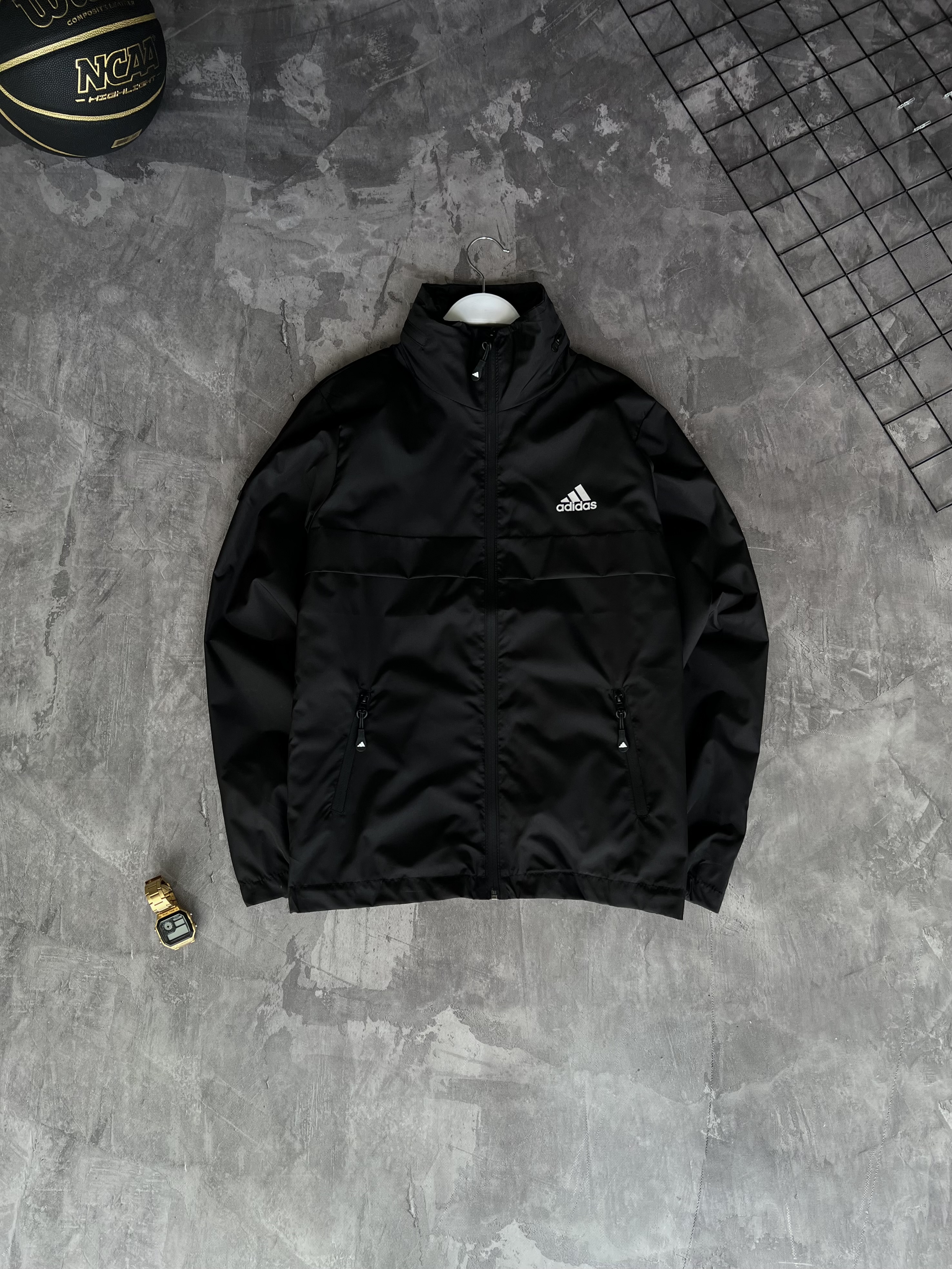 Куртка Adidas — головне фото товару