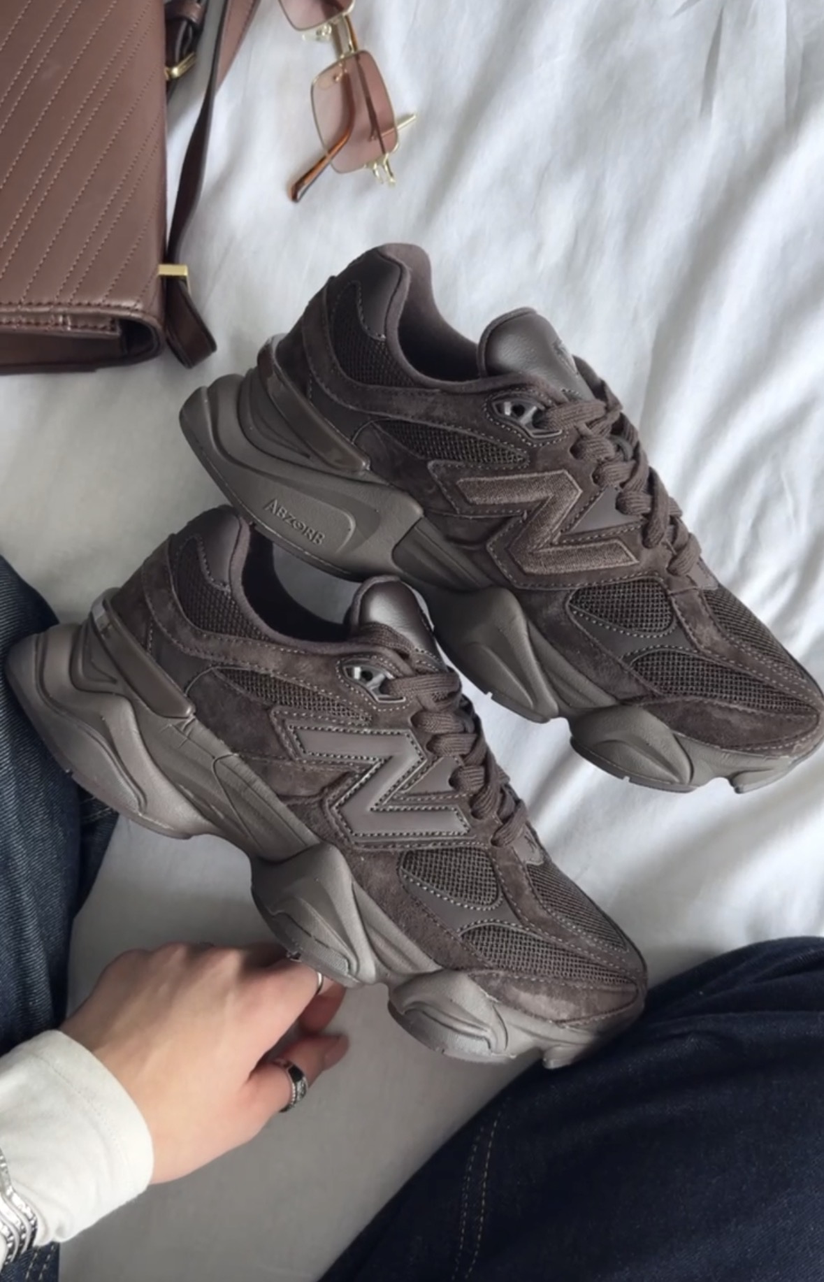 New Balance 9060 Dark Chocolate — головне фото товару