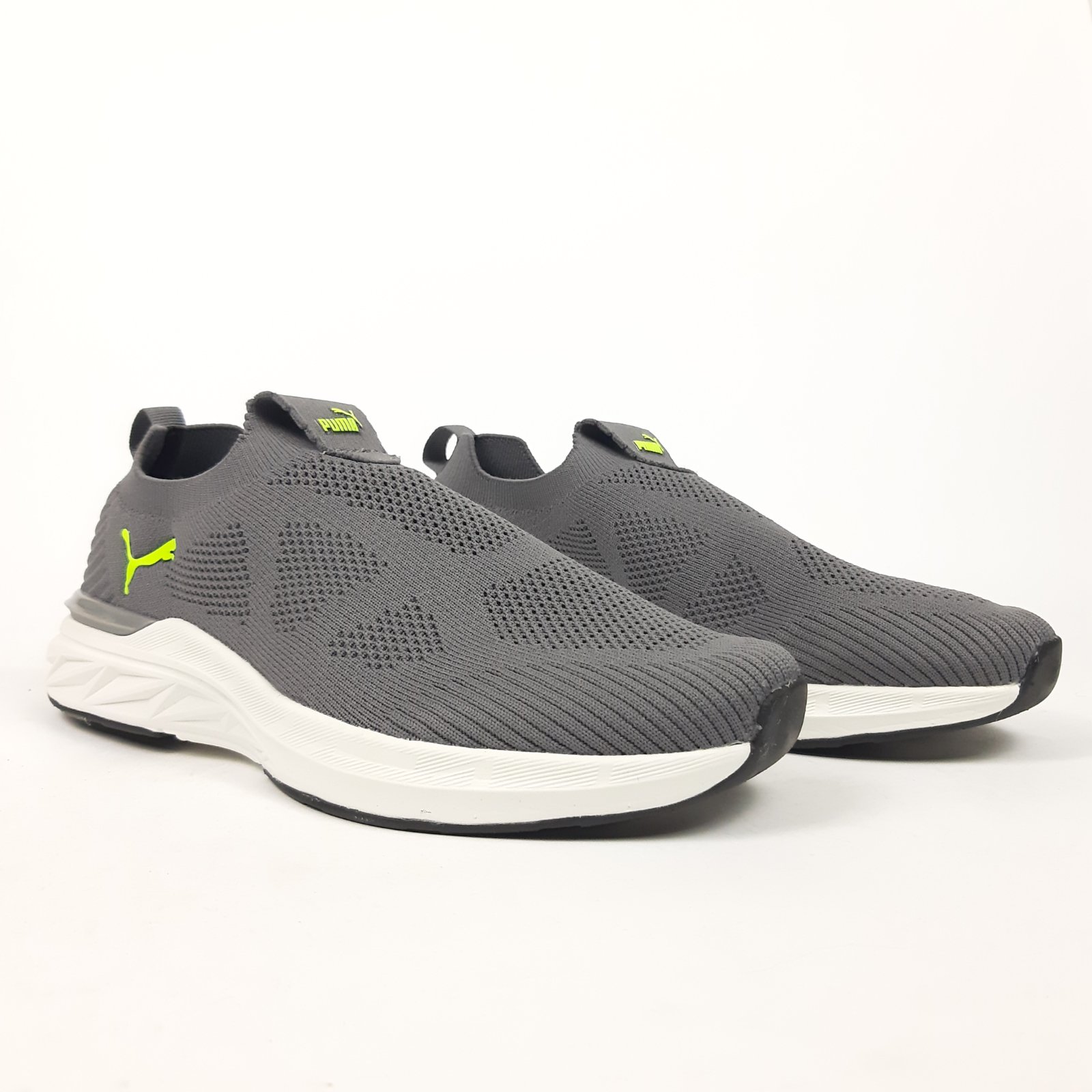 Puma SOFTRIDE тапкі мокасіни сліпони серые с салатовим для отдыха на море шлепки сланцы