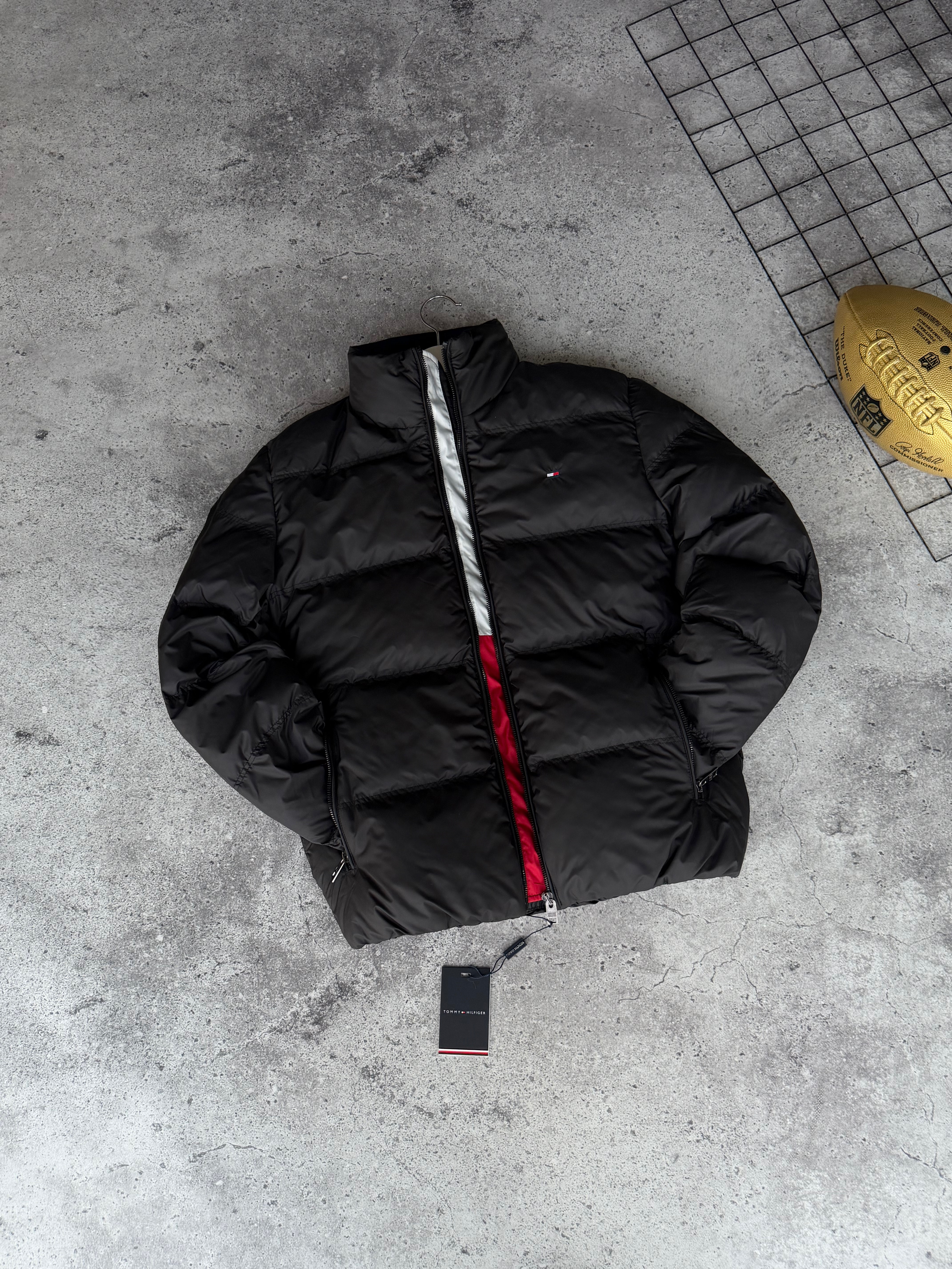 Куртка Tommy Hilfiger — головне фото товару
