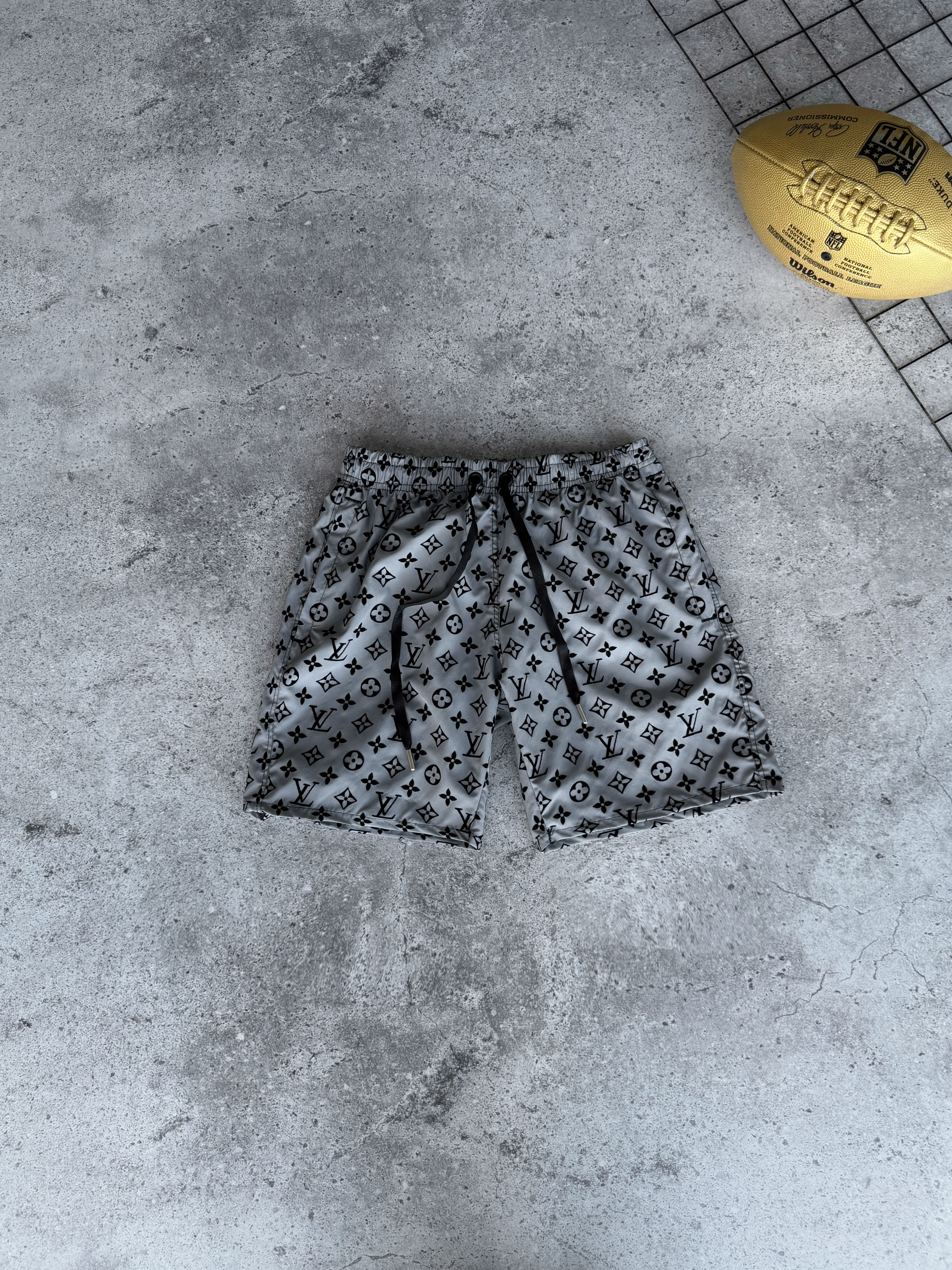 Шорти Louis Vuitton — головне фото товару