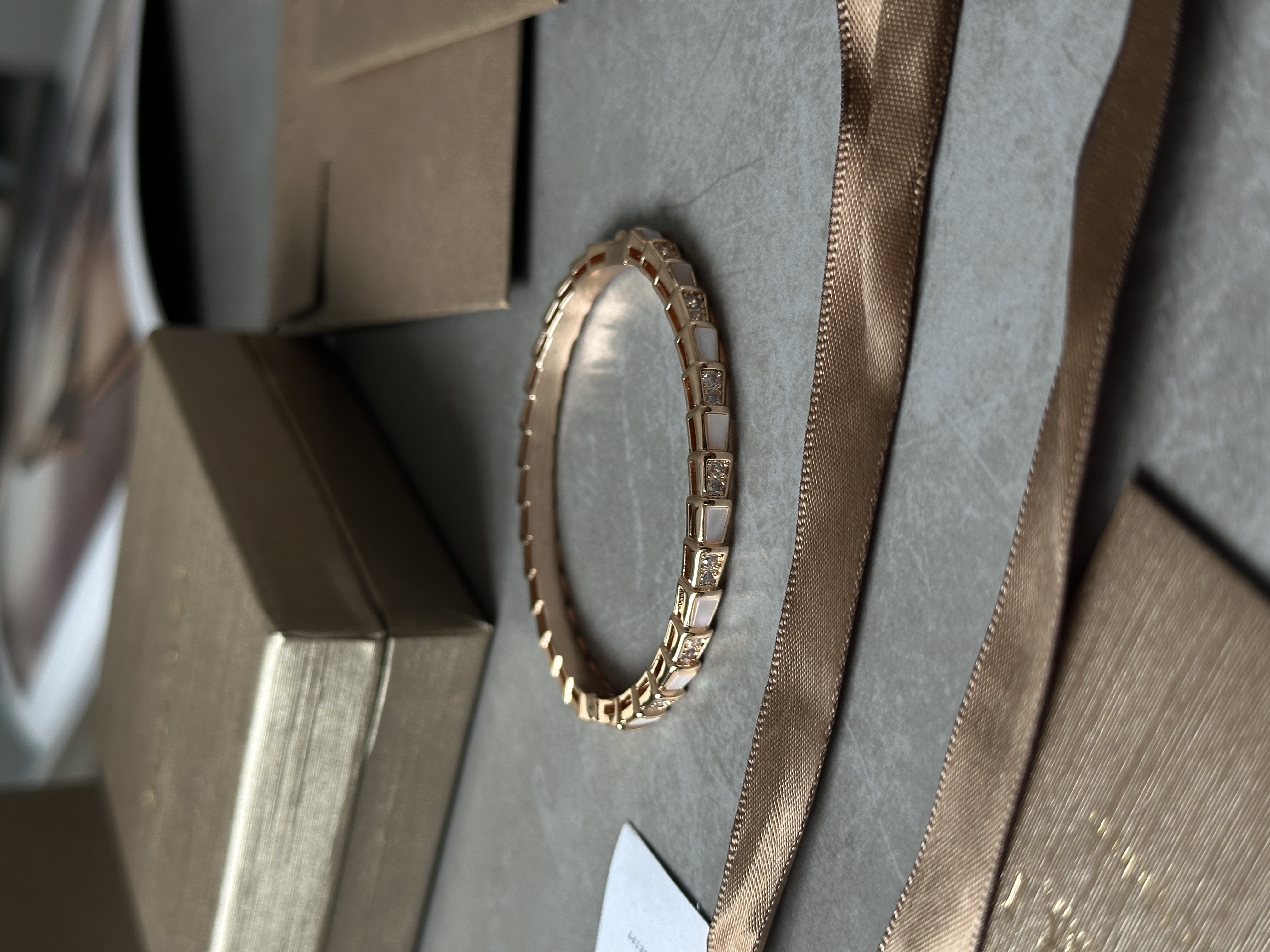 Bvlgari Serpenti Viper Bracelet 18K Rose Gold with Mother-of-Pearl/Diamonds