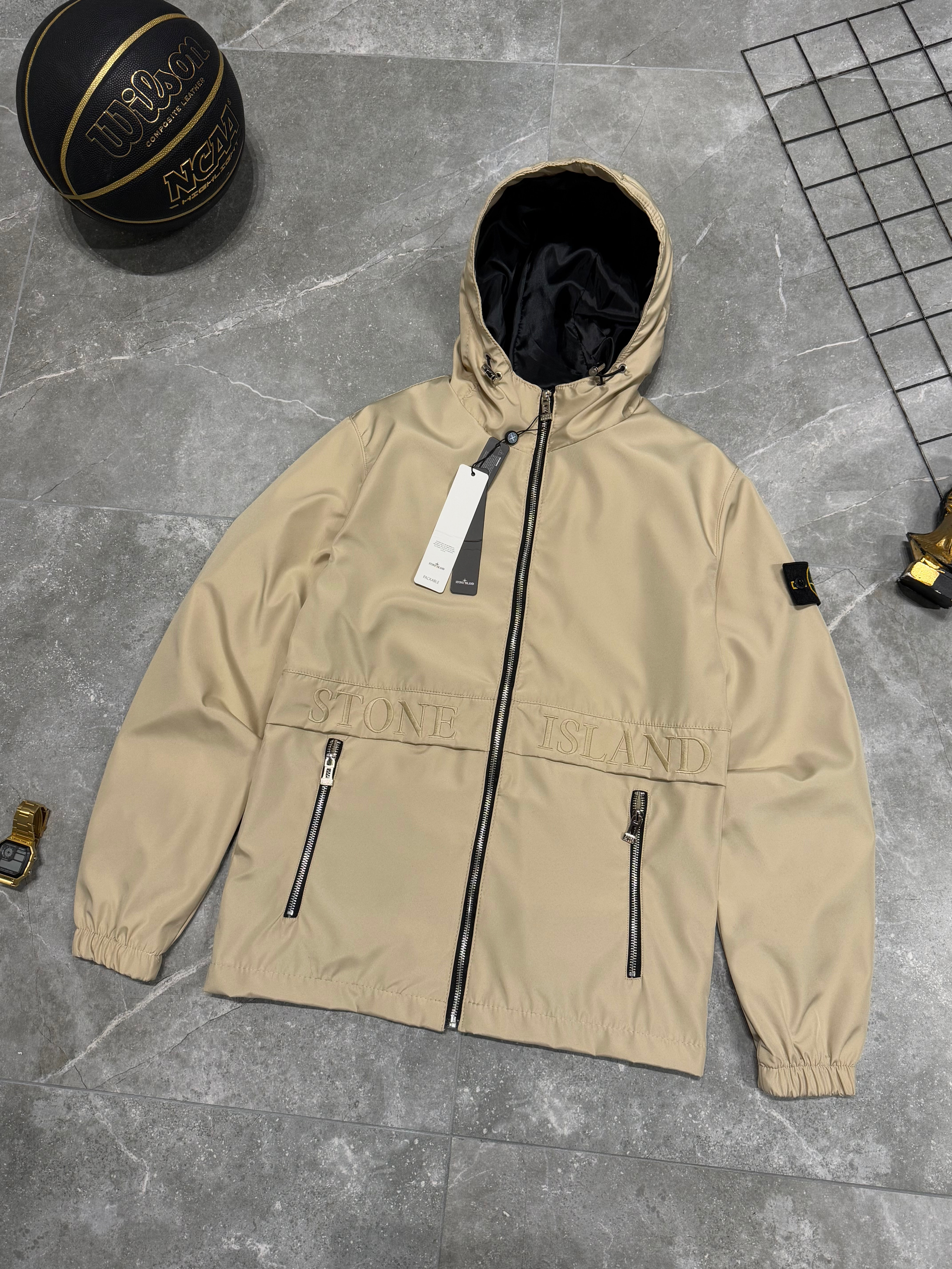 Куртка Stone Island — головне фото товару