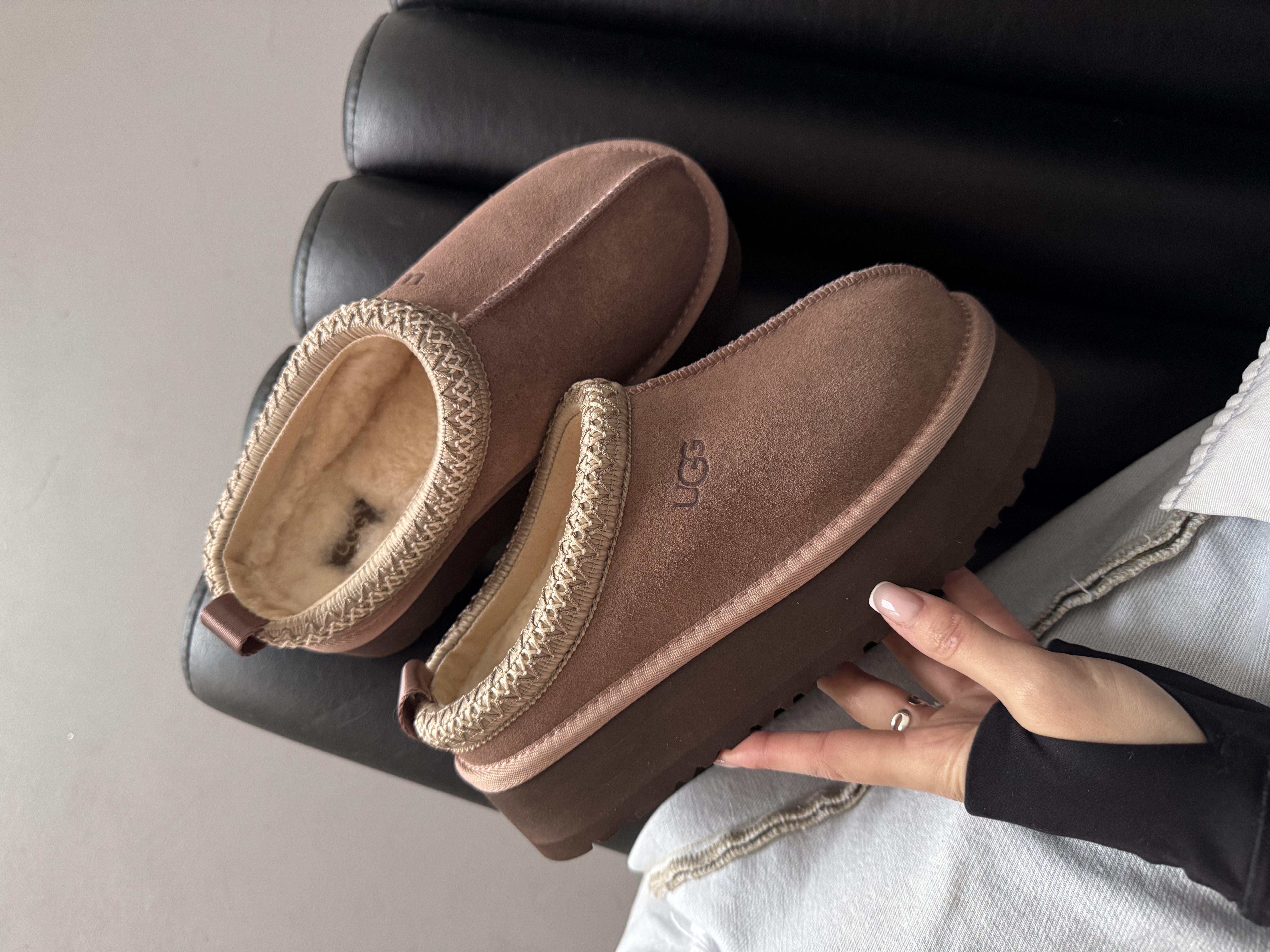 UGG TAZZ PLATFORM ROCKY OAK premium