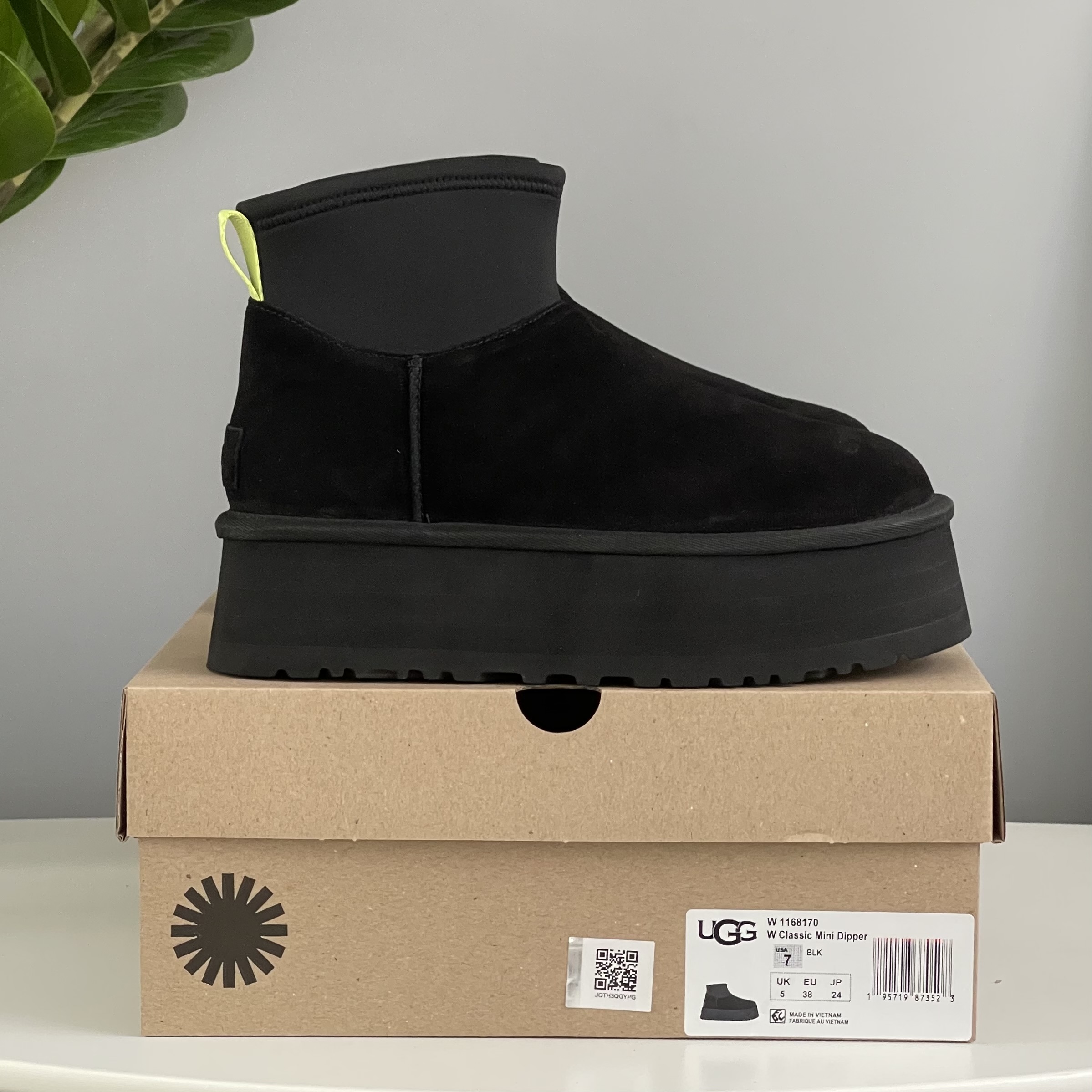 UGG Classic Mini Dipper Black