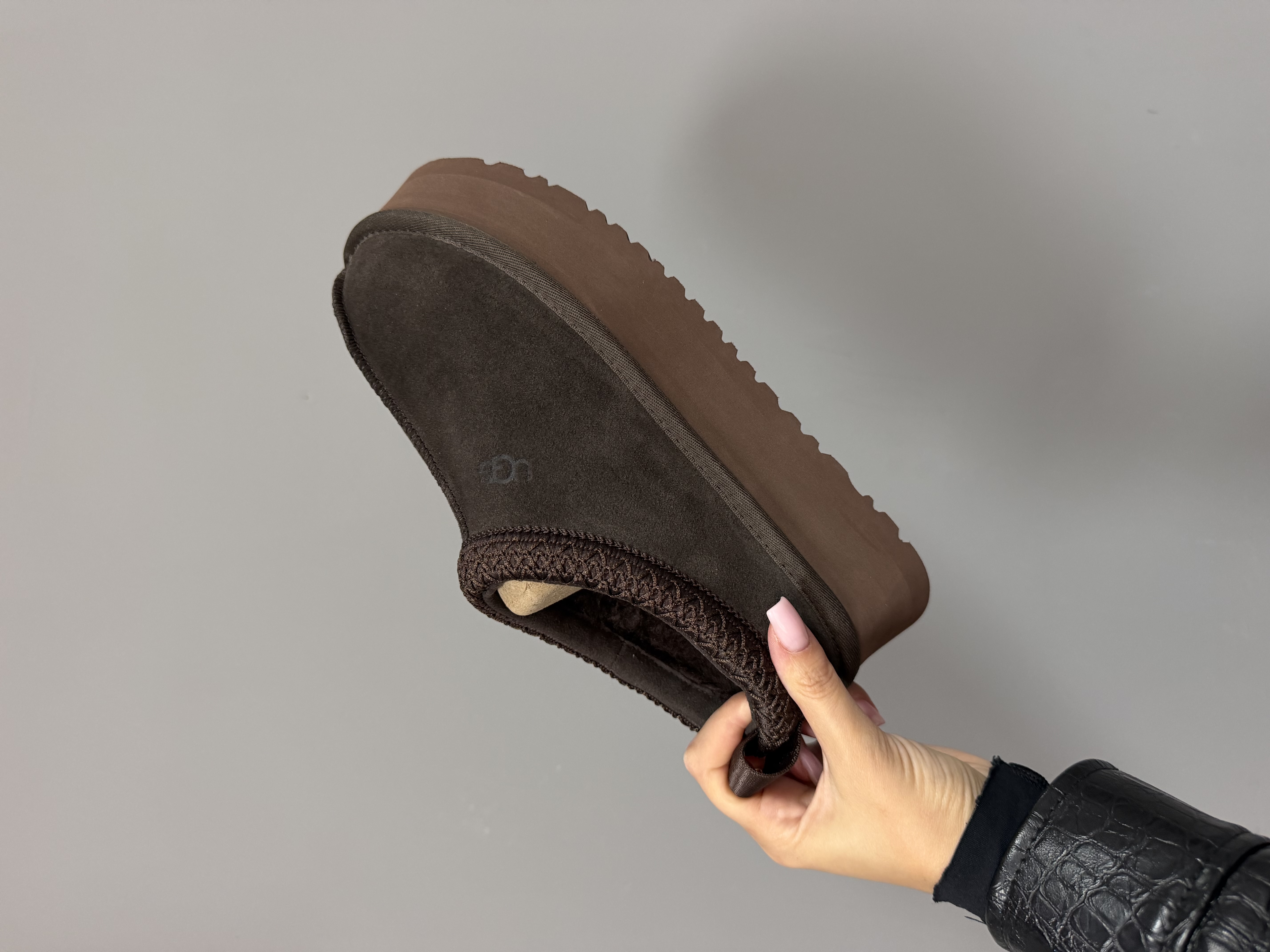 UGG TAZZ | FULL CHOCOLATE premium