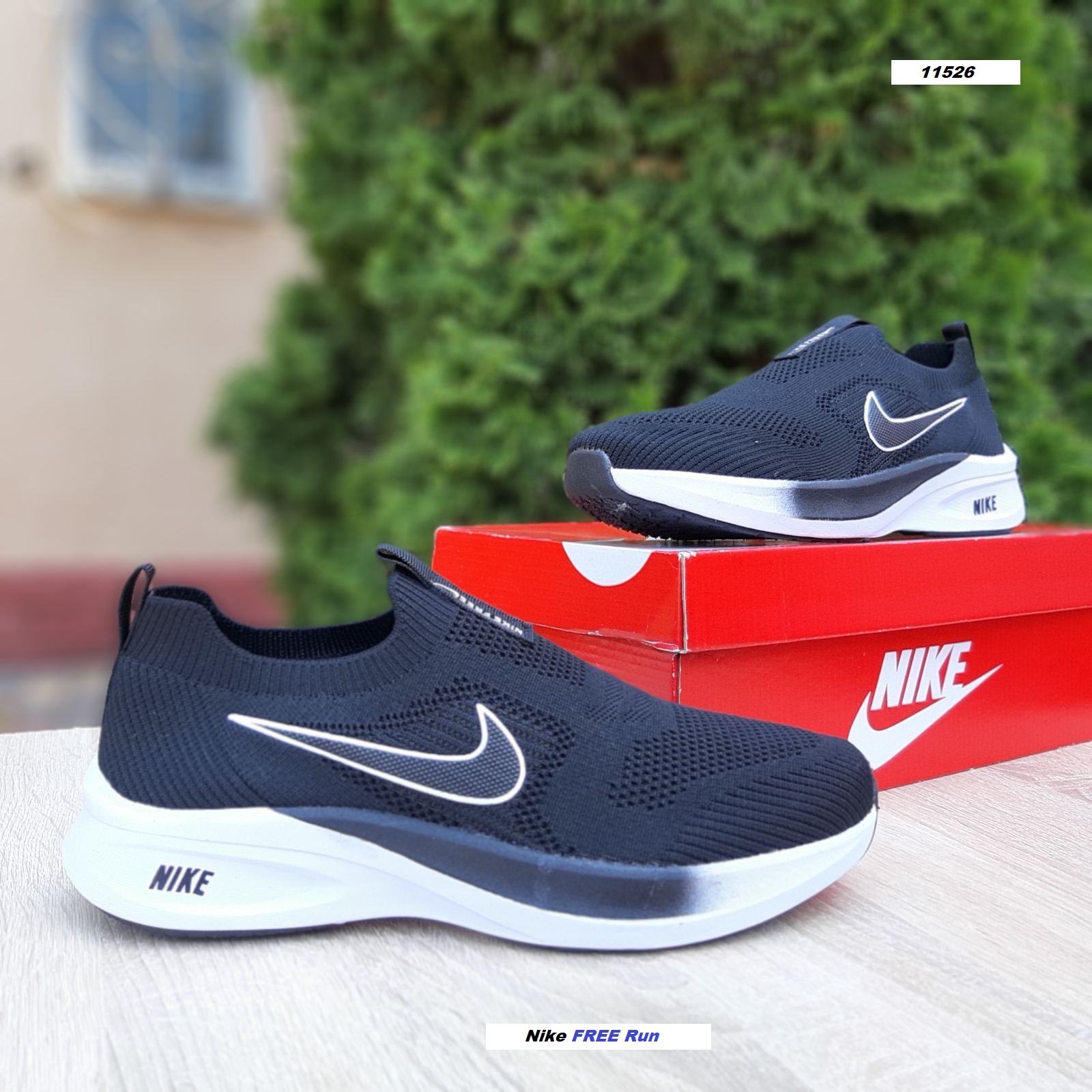 Nike FREE Run тапкі мокасіни сліпони черные с белым для ежедневной носки шлепки сланцы