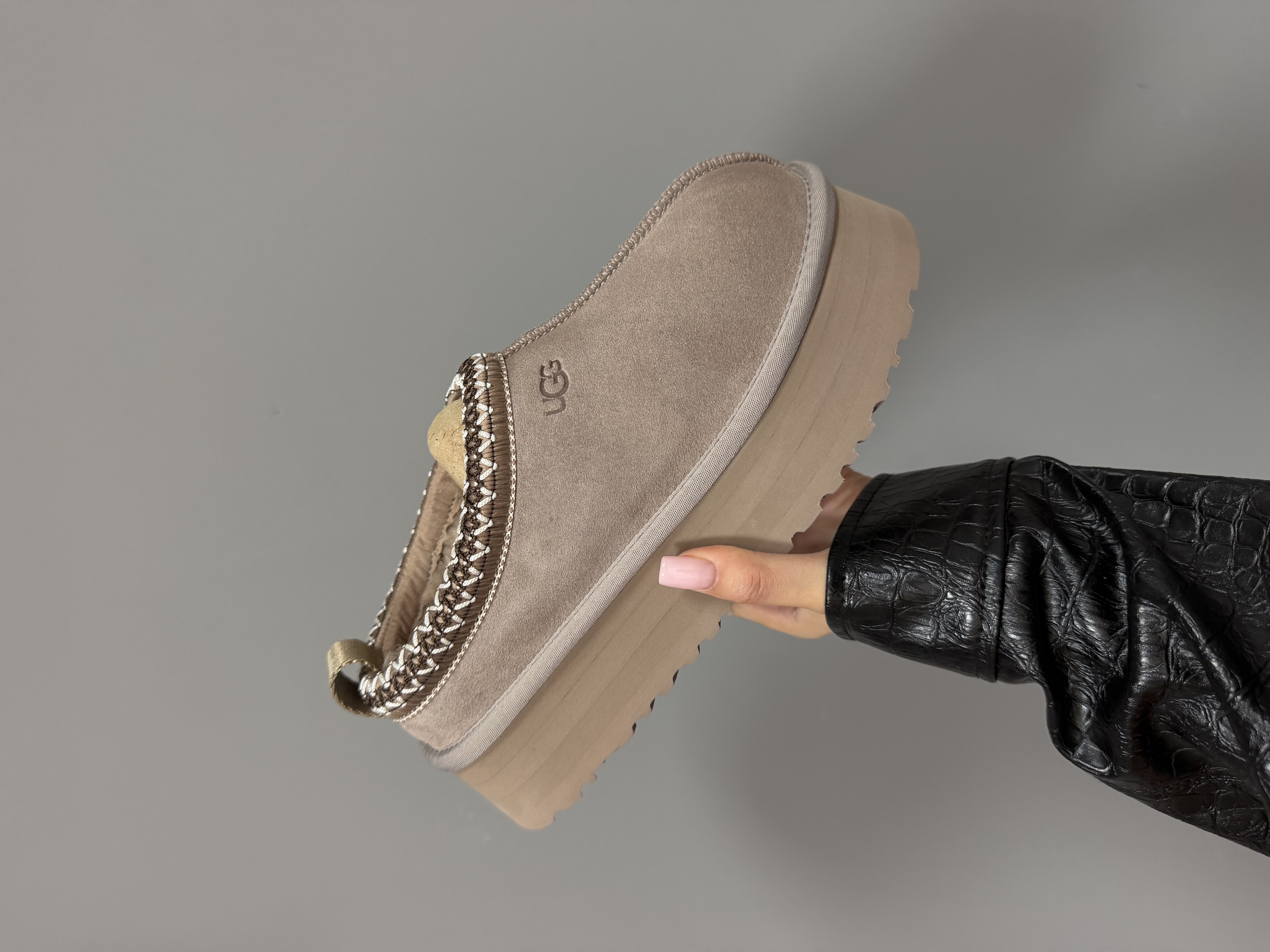 UGG TAZZ | COBBLE GREY / BEIGE premium