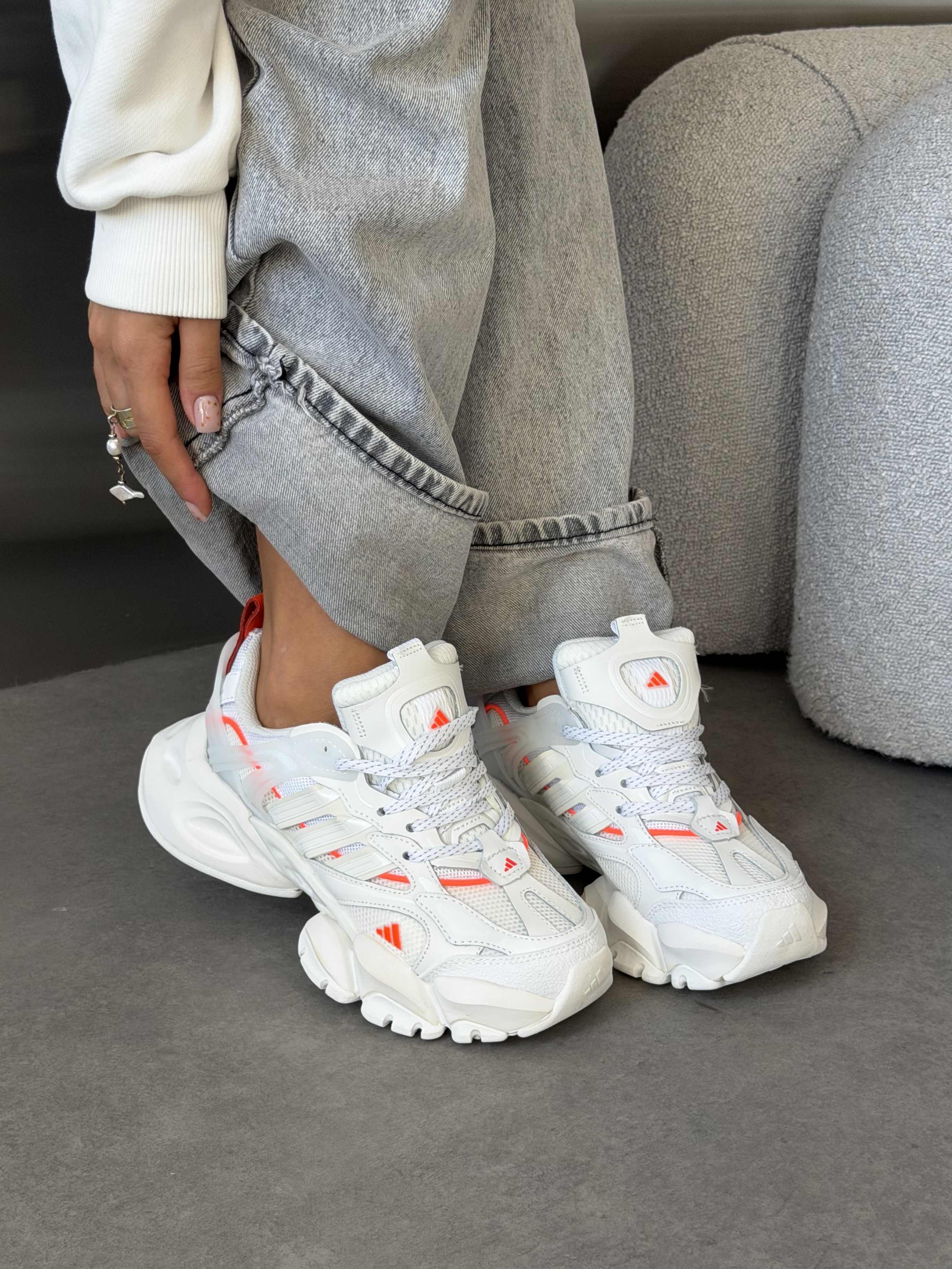 Adidas Vento XLG Deluxe White Orange