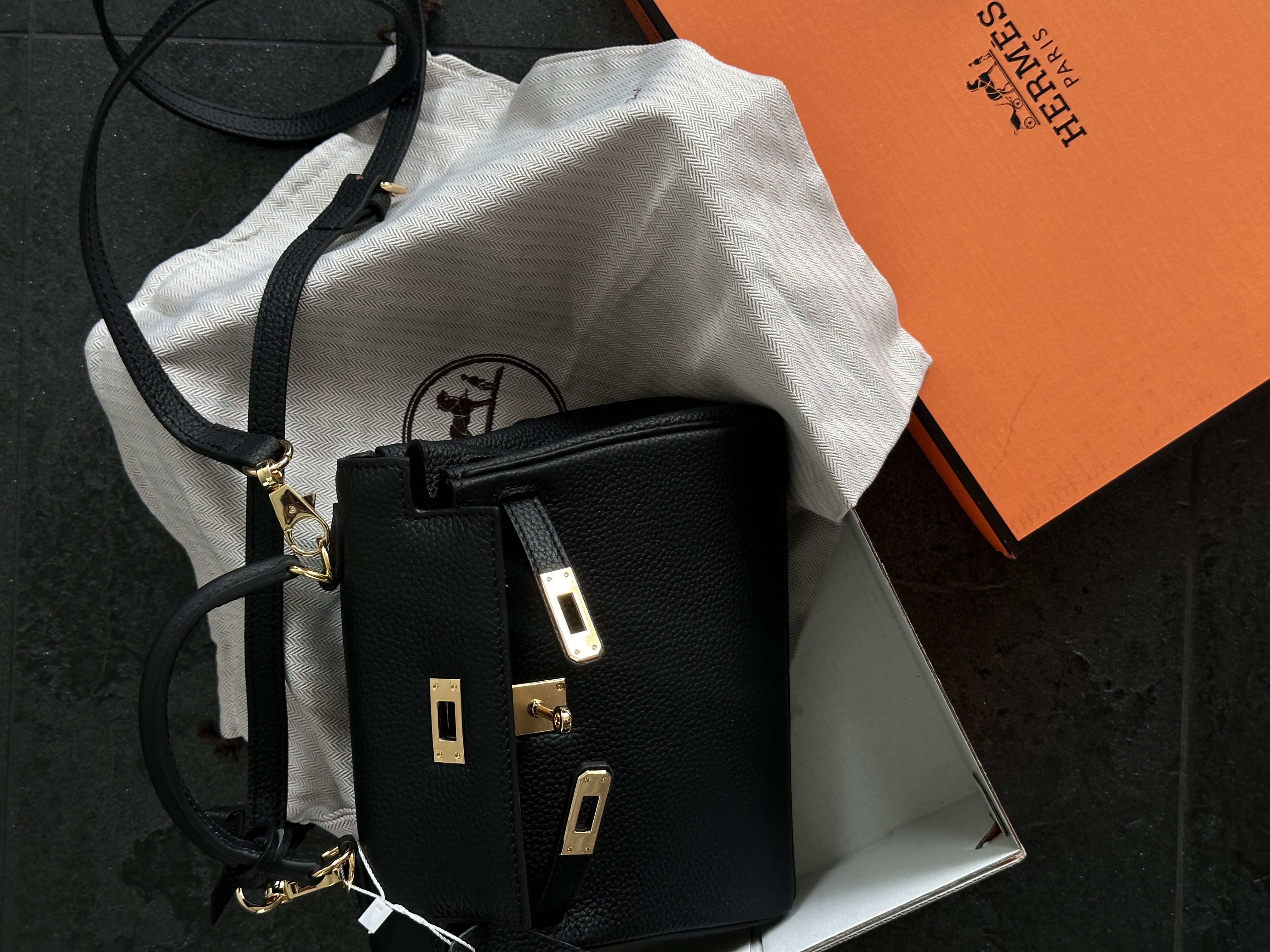 Hermès Kelly 20 Black