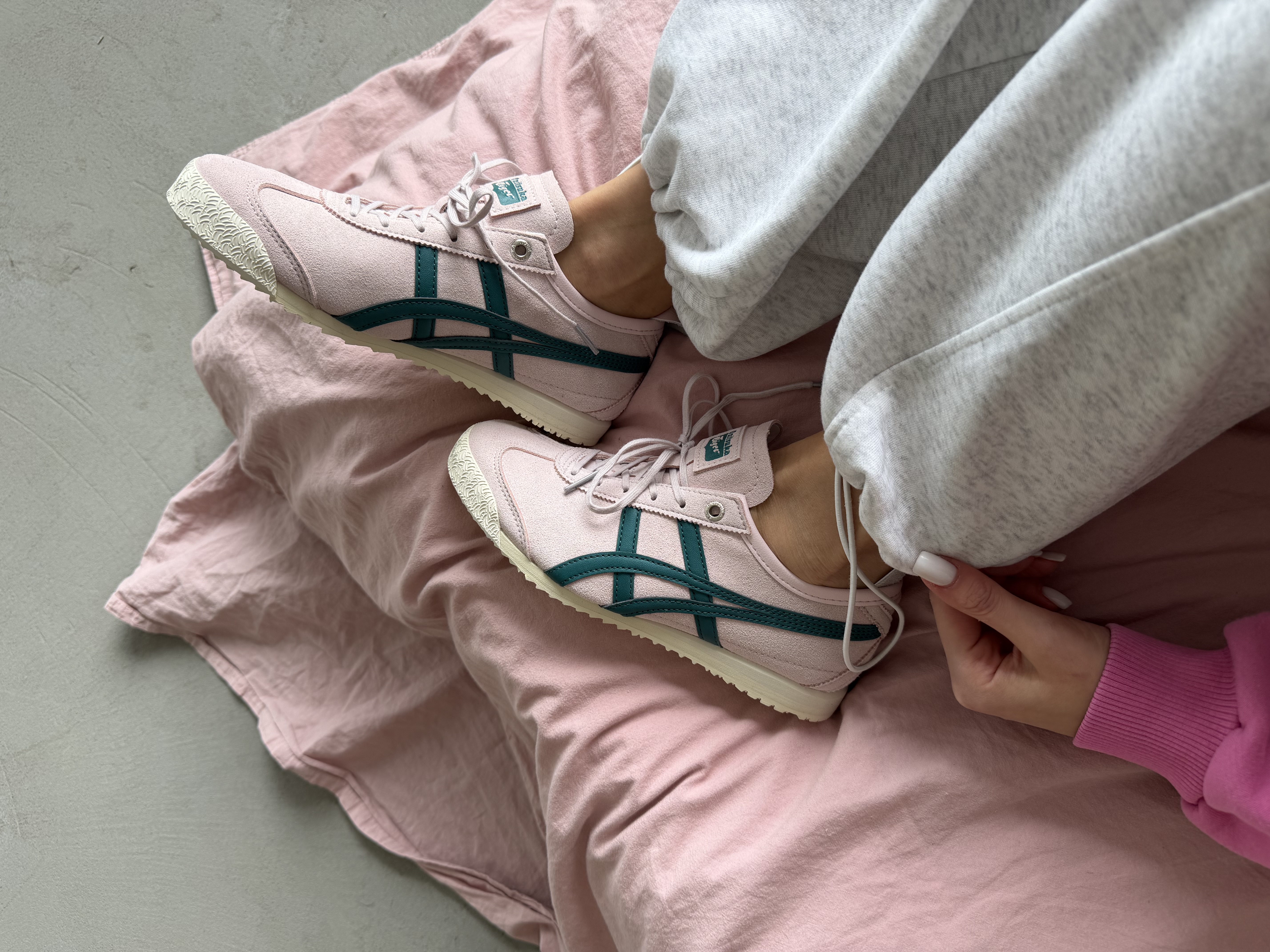 ASICS ONITSUKA TIGER | CRYSTAL PINK / SPRUCE GREEN premium (1