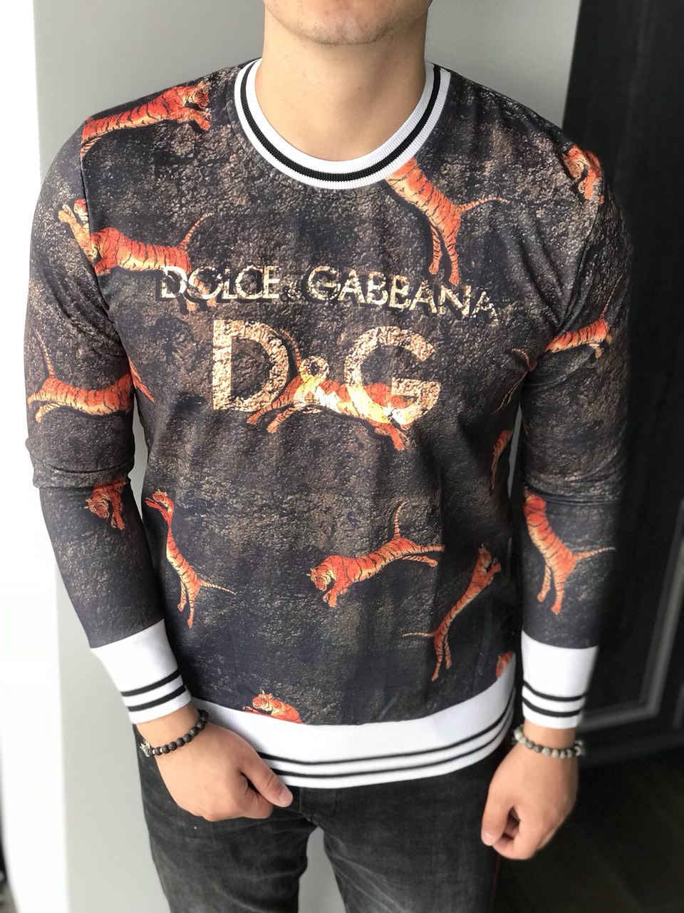 Світшот Dolce & Gabbana — головне фото товару