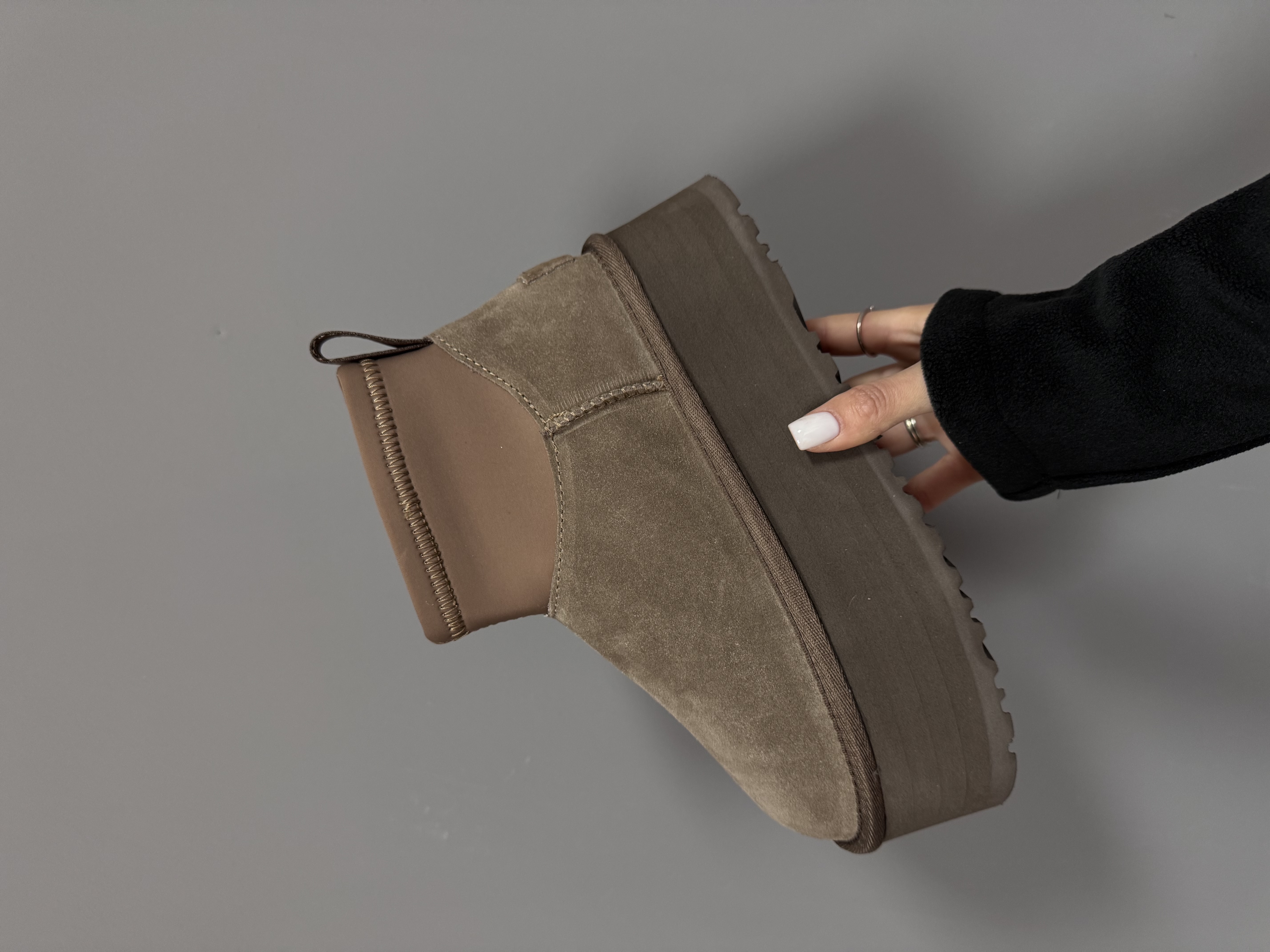 UGG MINI DIPPER PLATFORM BOOTS HICKORY premium