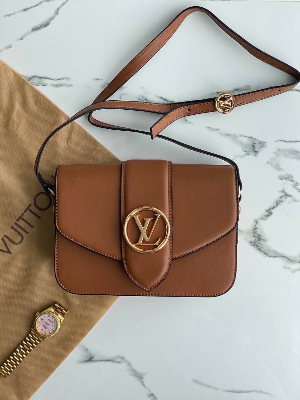 Сумка Louis Vuitton — головне фото товару