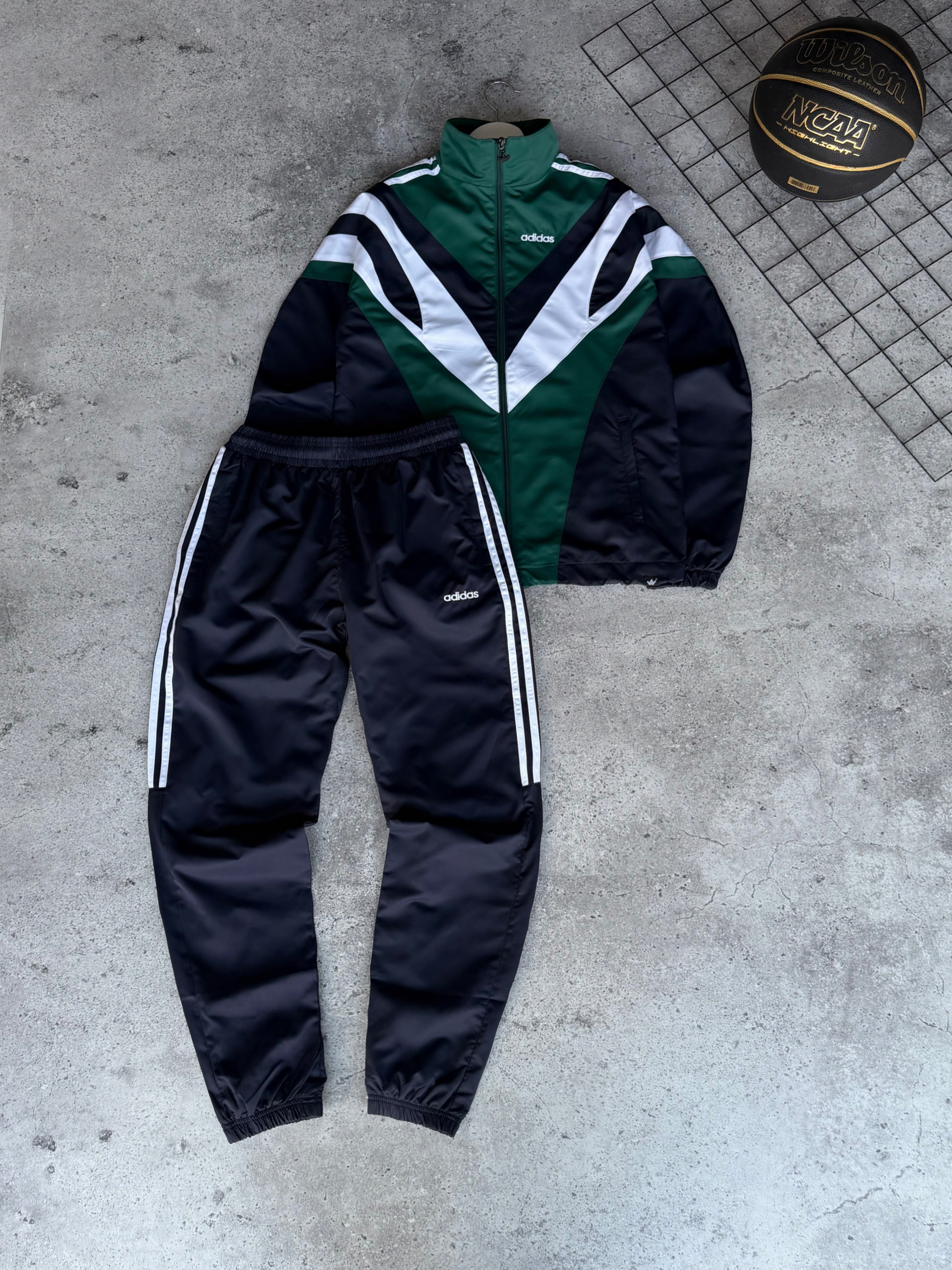 Костюм Adidas — головне фото товару