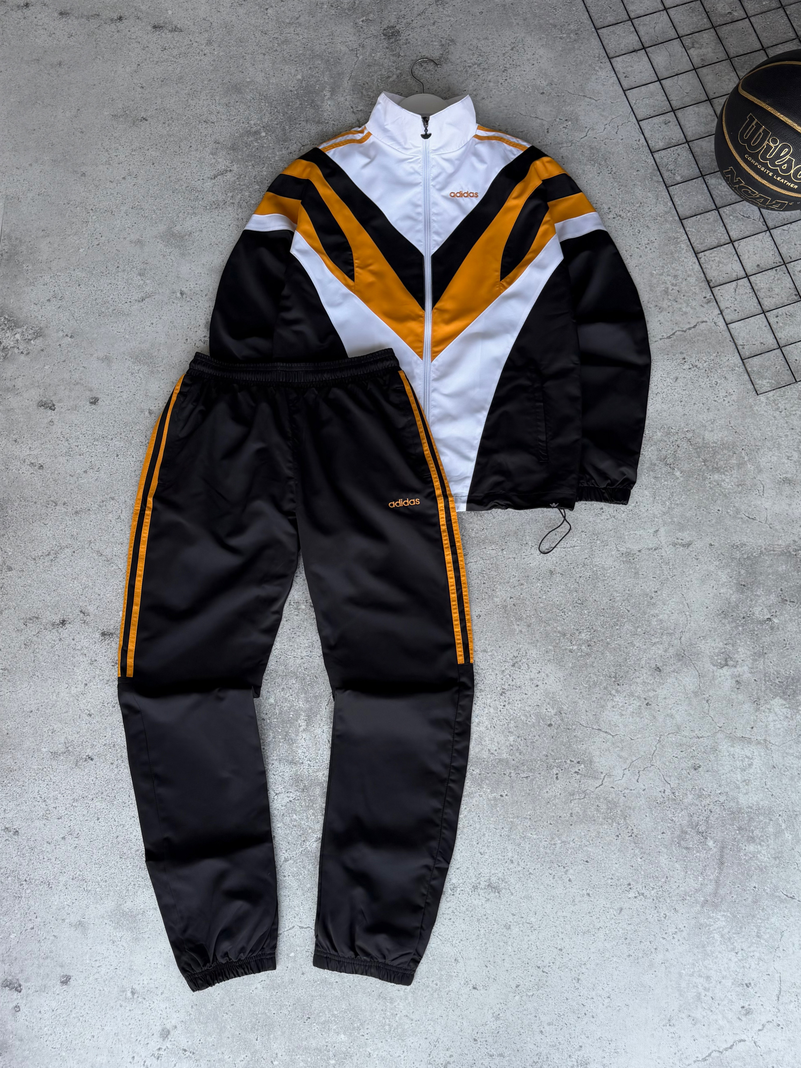 Костюм Adidas — головне фото товару