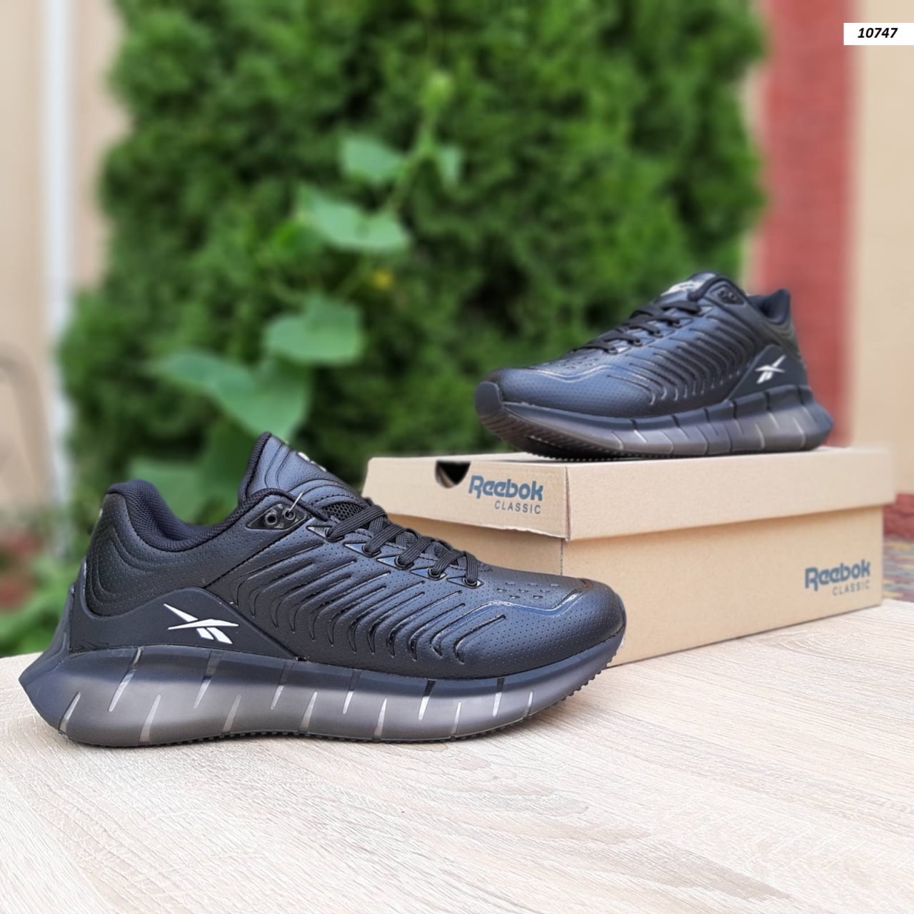 Кроссовки Reebok Zig Kinetica черные с белым мужские демисезонные повседневные на шнуровке спортивная обувь