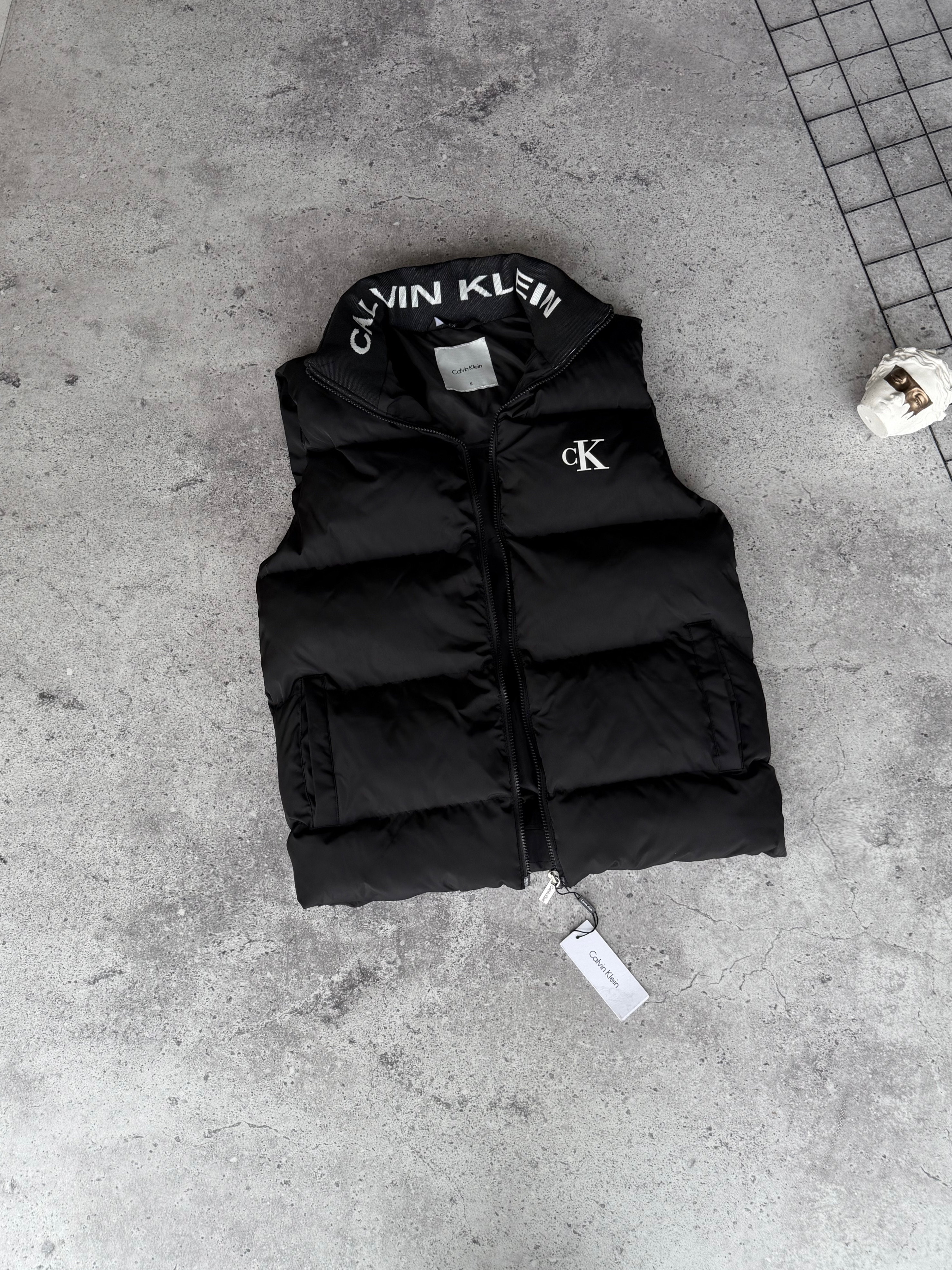 Жилет Calvin Klein — головне фото товару