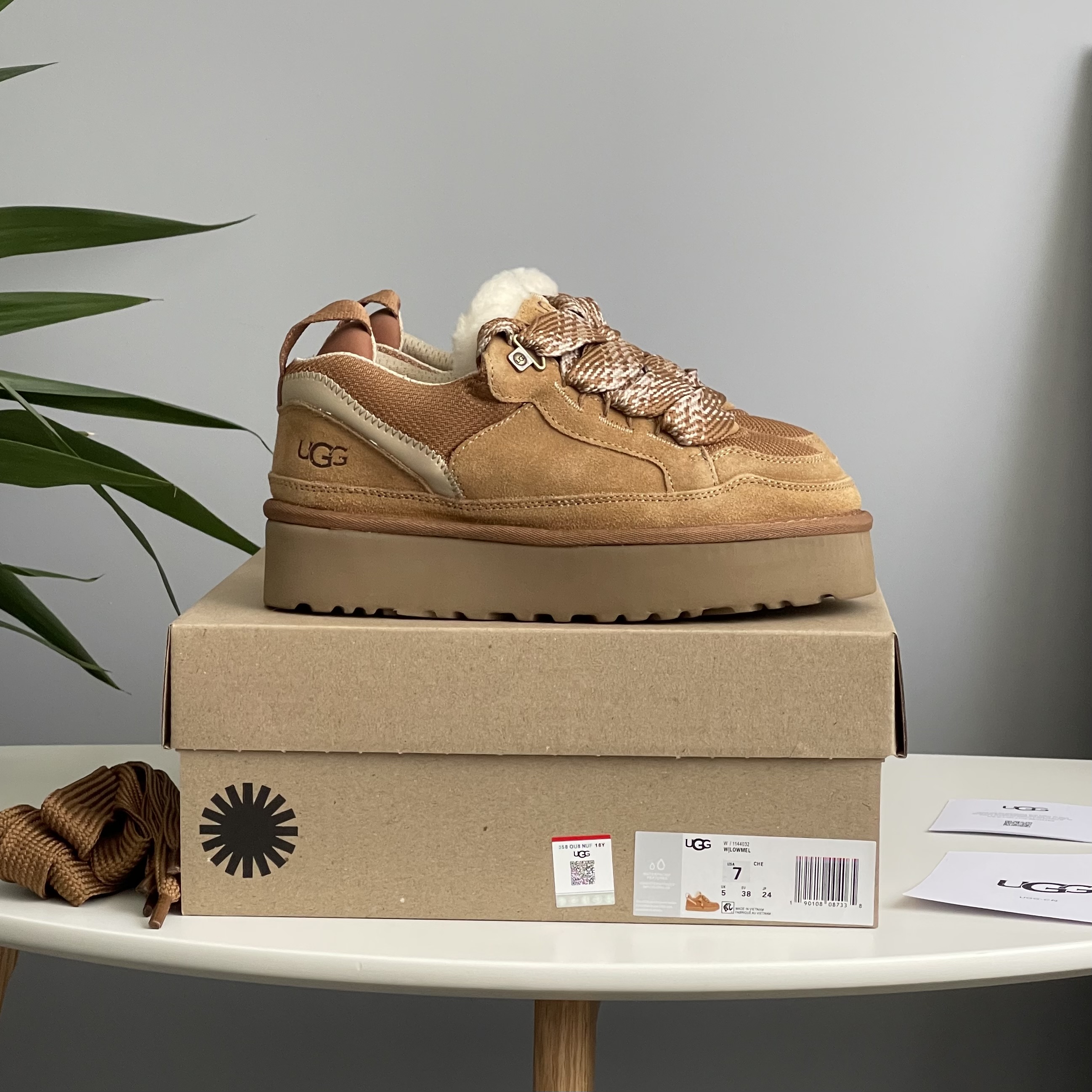 UGG Lowmel Sneaker Platform Chestnut