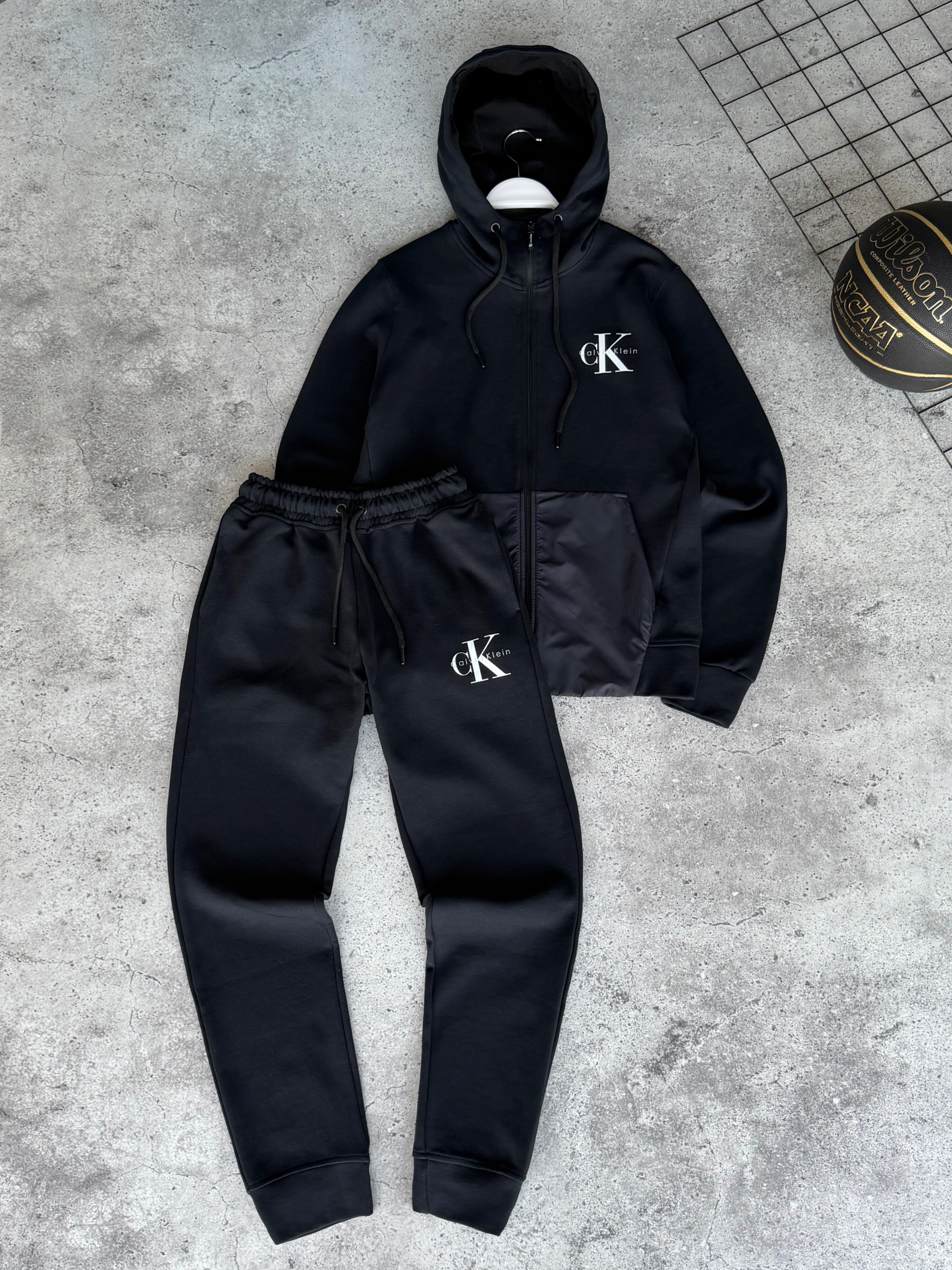 Костюм Calvin Klein — головне фото товару