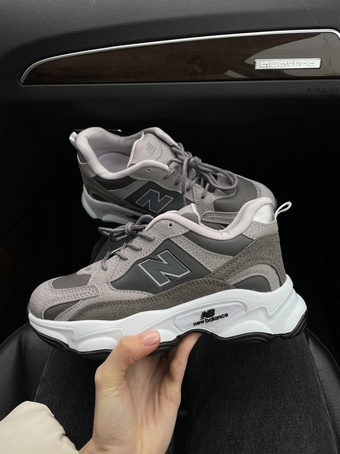 New Balance Grey