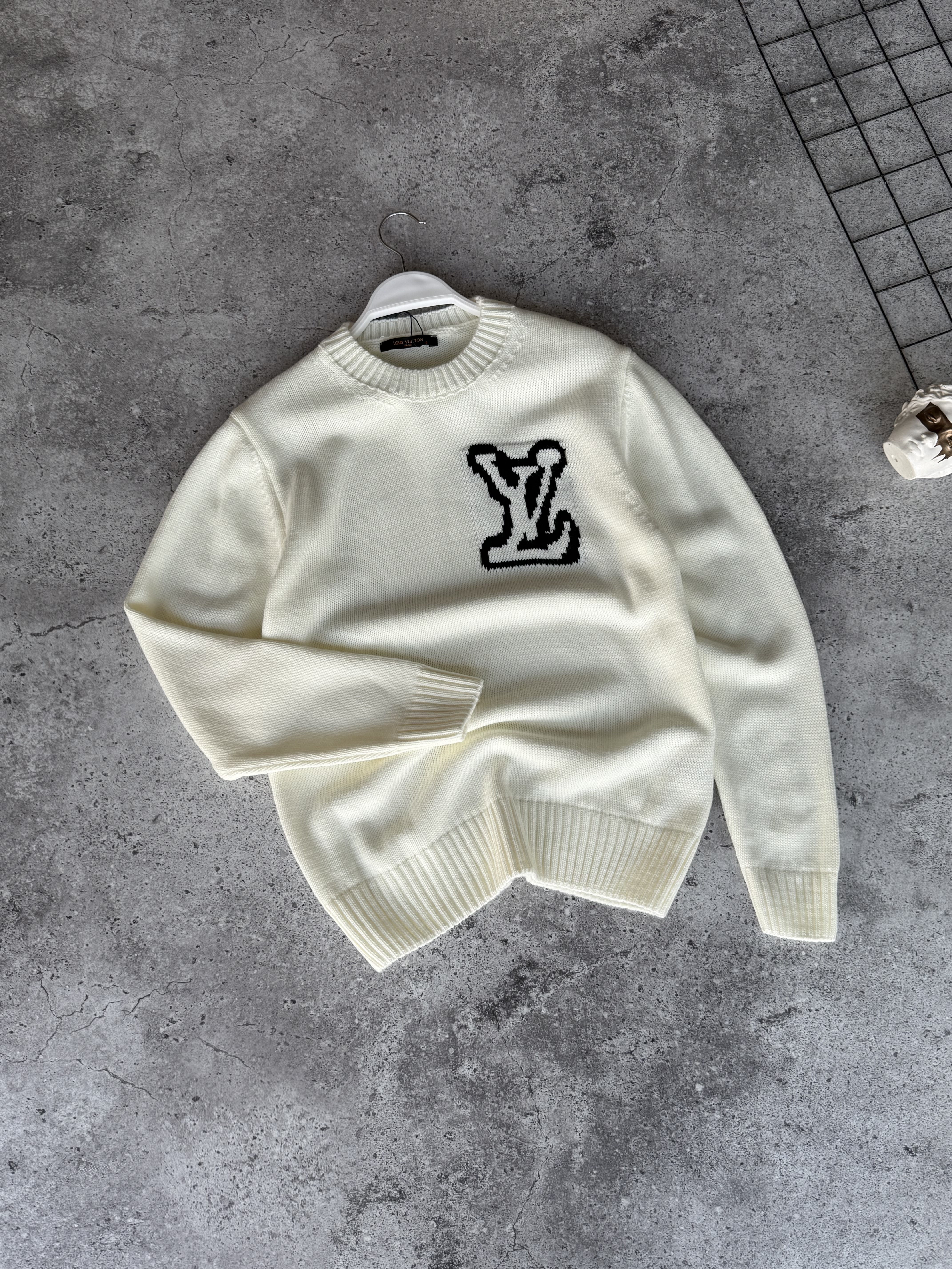 Светр Louis Vuitton — головне фото товару