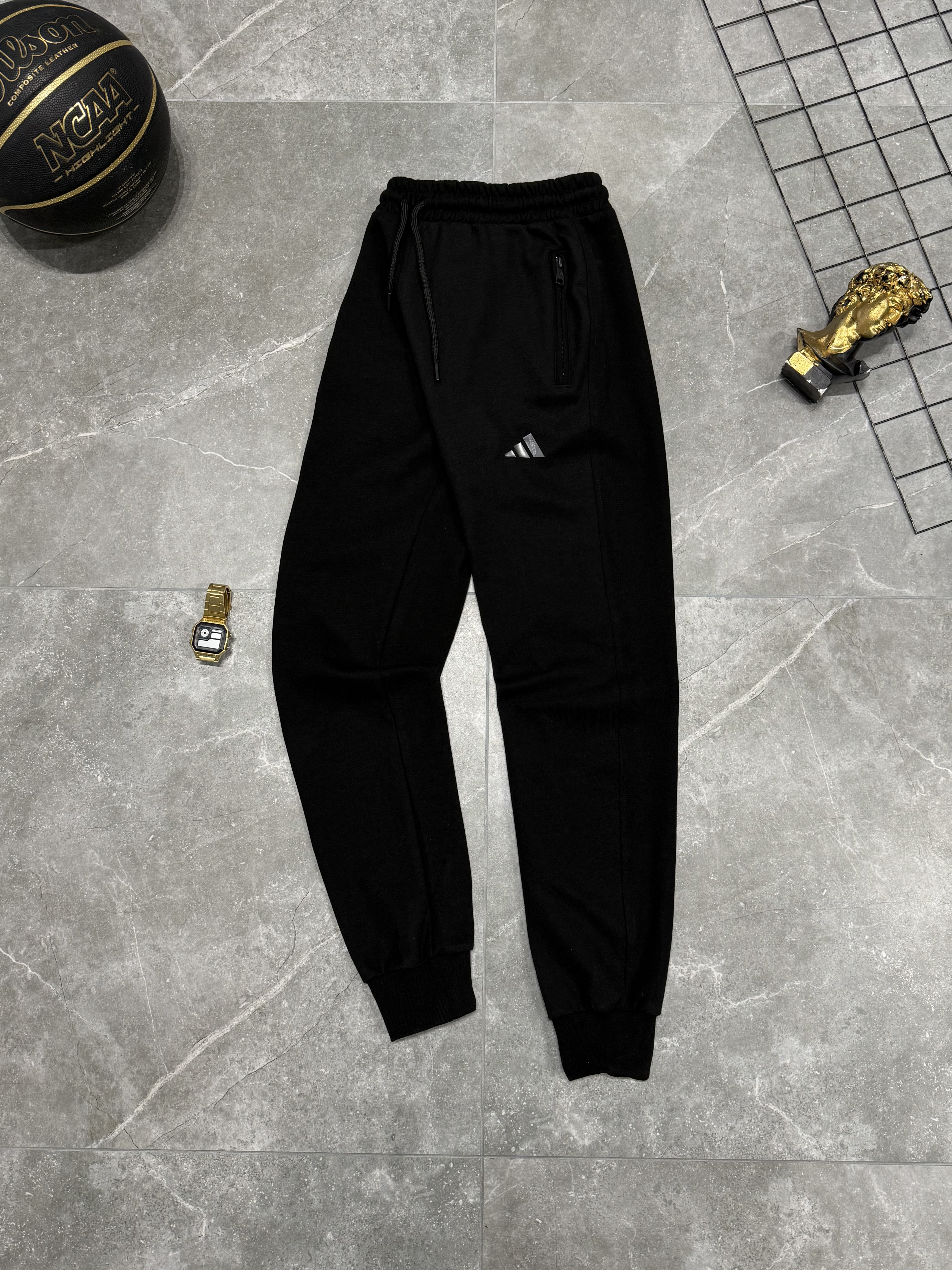 Штани Adidas — головне фото товару