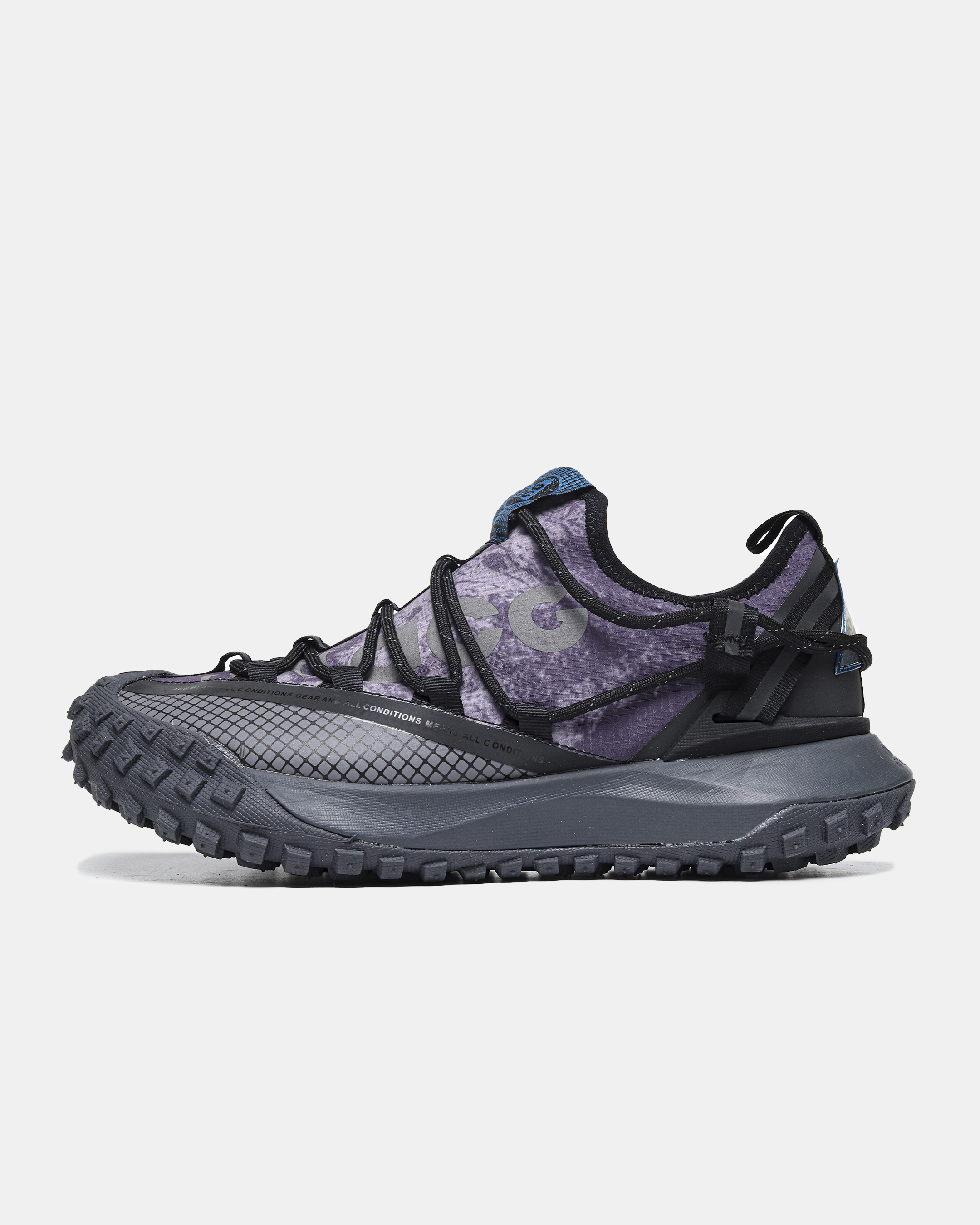 Nike ACG Mountain Fly Low 'Black Green Abyss' DC9660-001 — головне фото товару