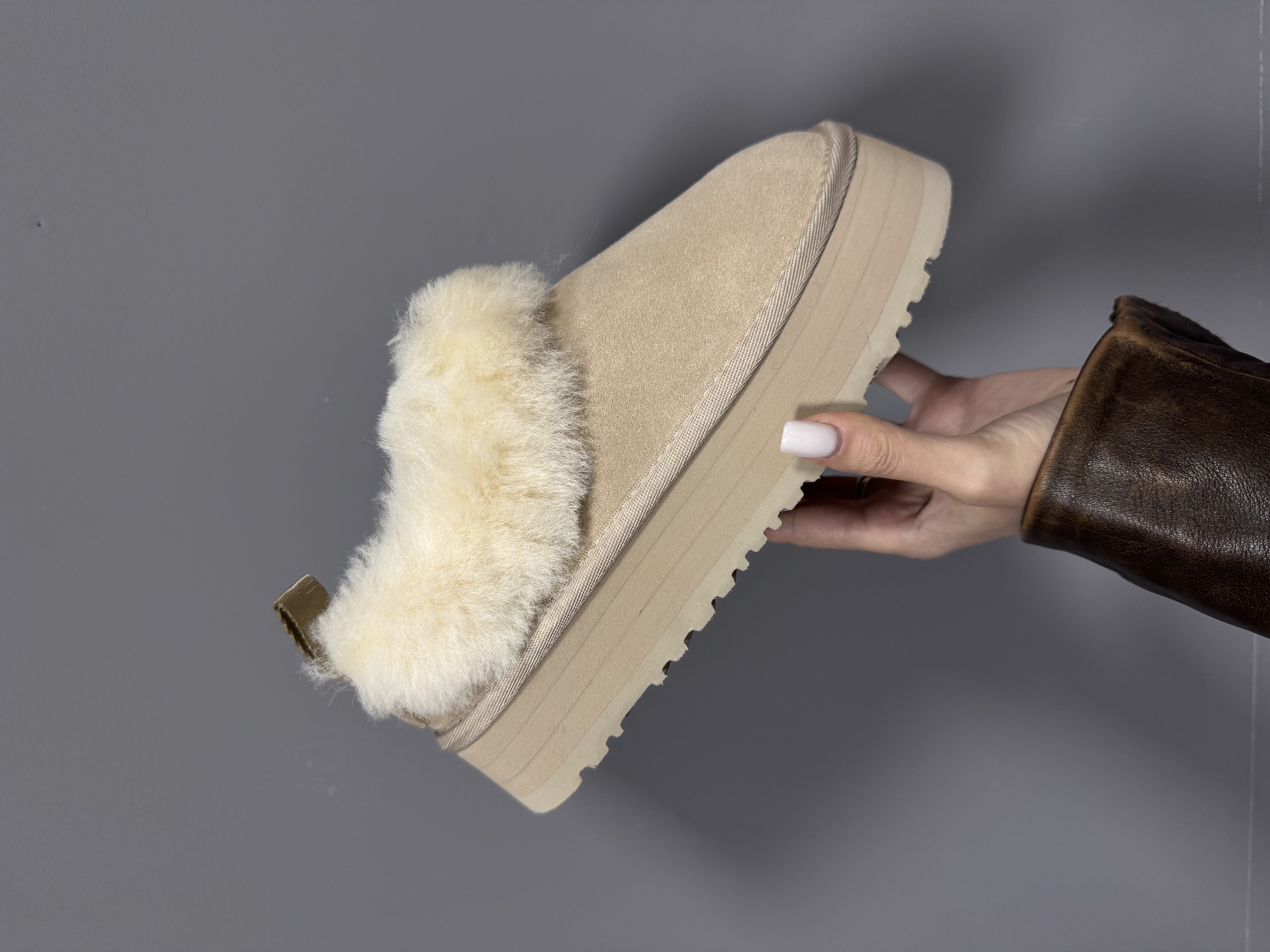 UGG TAZELLE PLATFORM SAND premium
