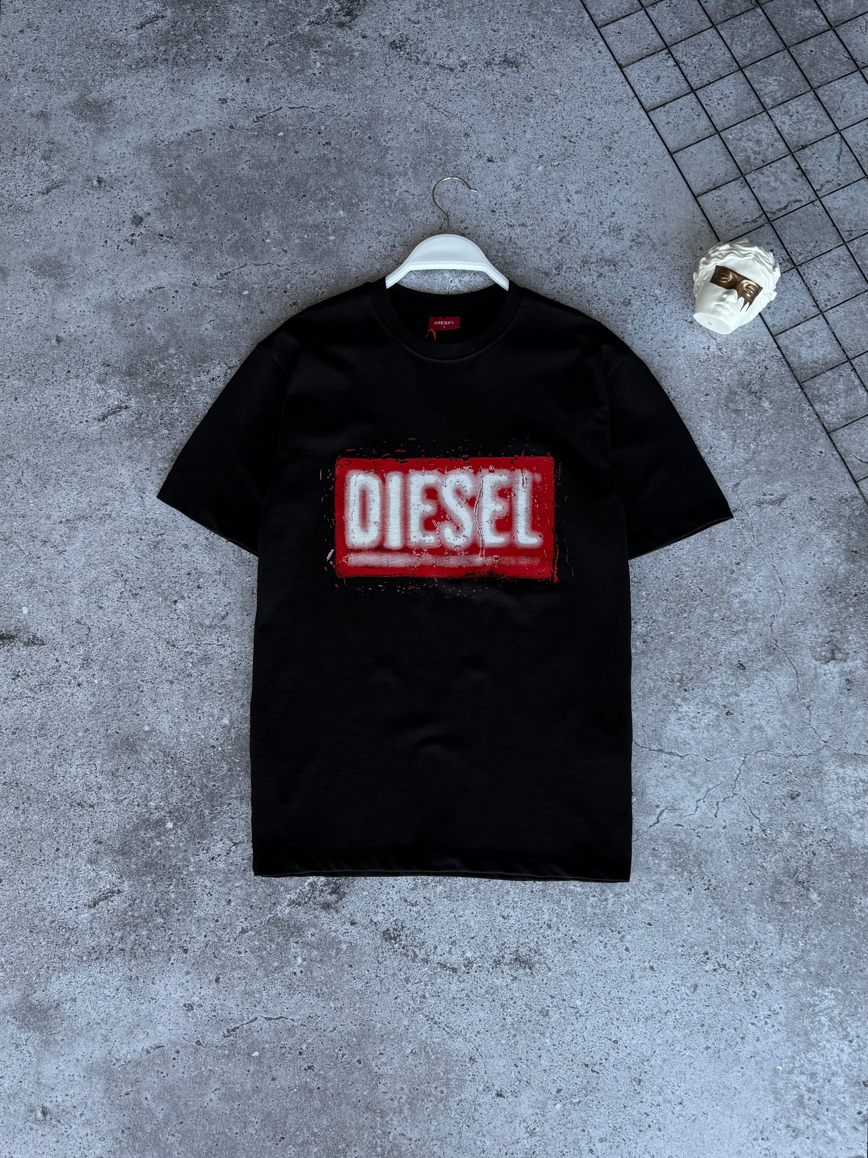 Футболка Diesel — головне фото товару