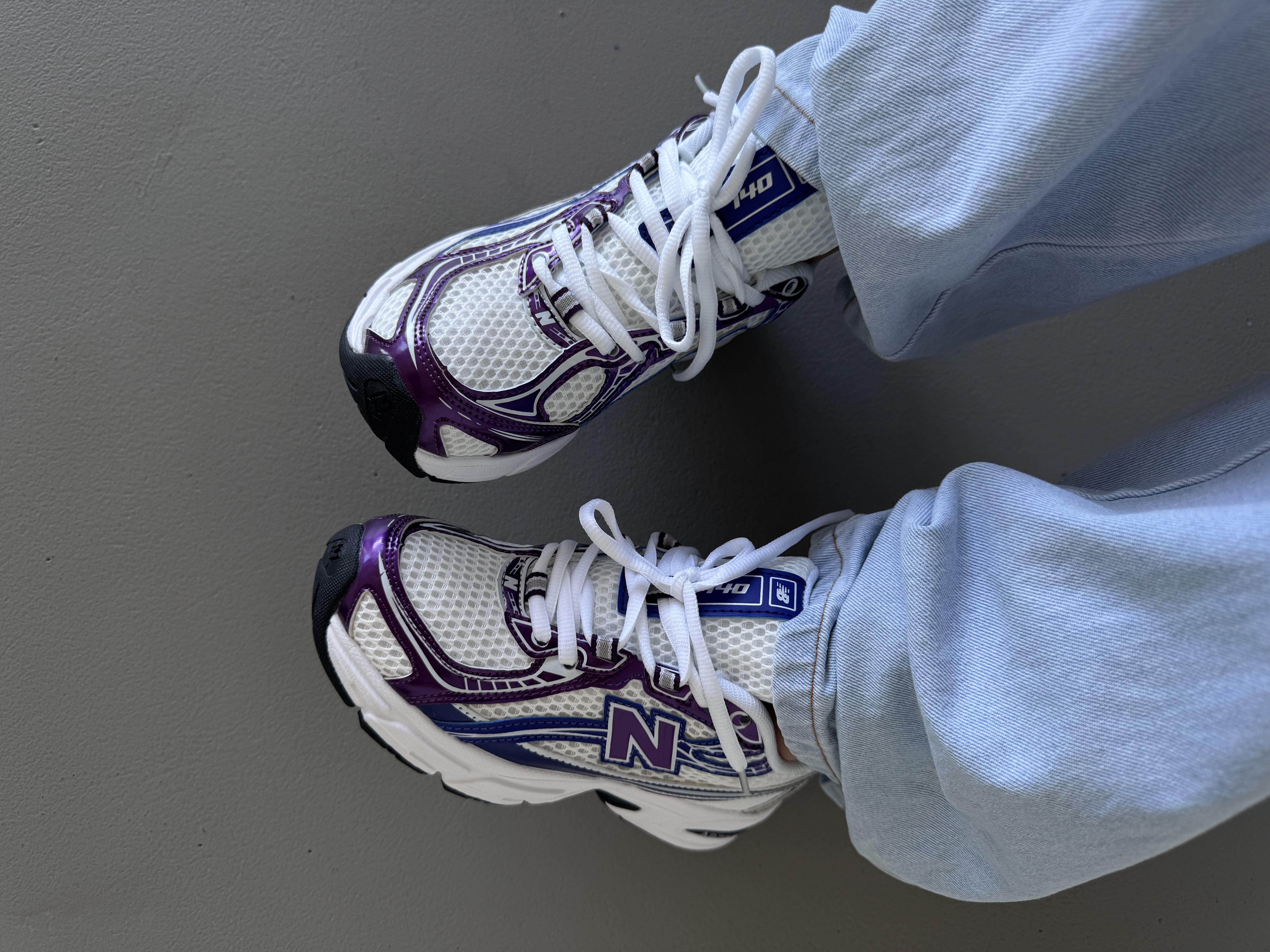 NEW BALANCE 740 | WHITE / PURPLE METALLIC premium (2