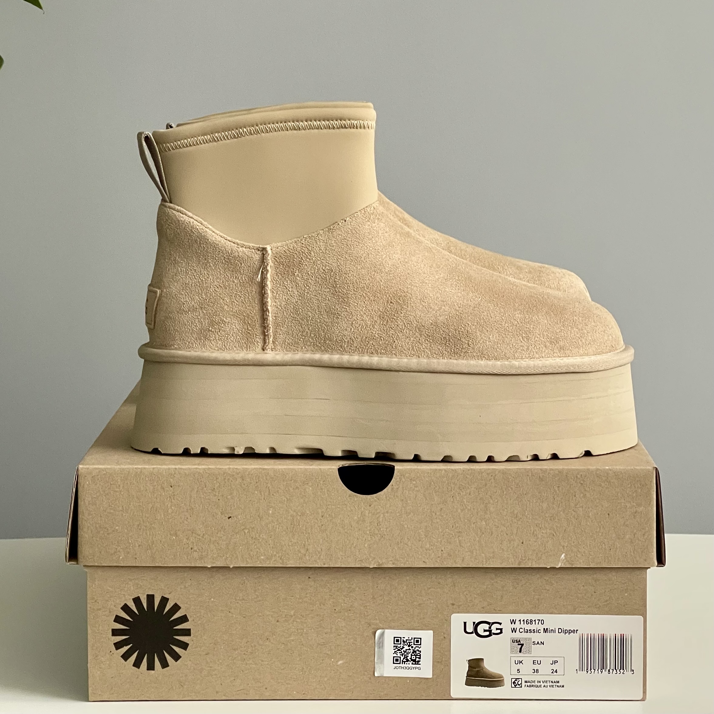 UGG Classic Mini Dipper Sand