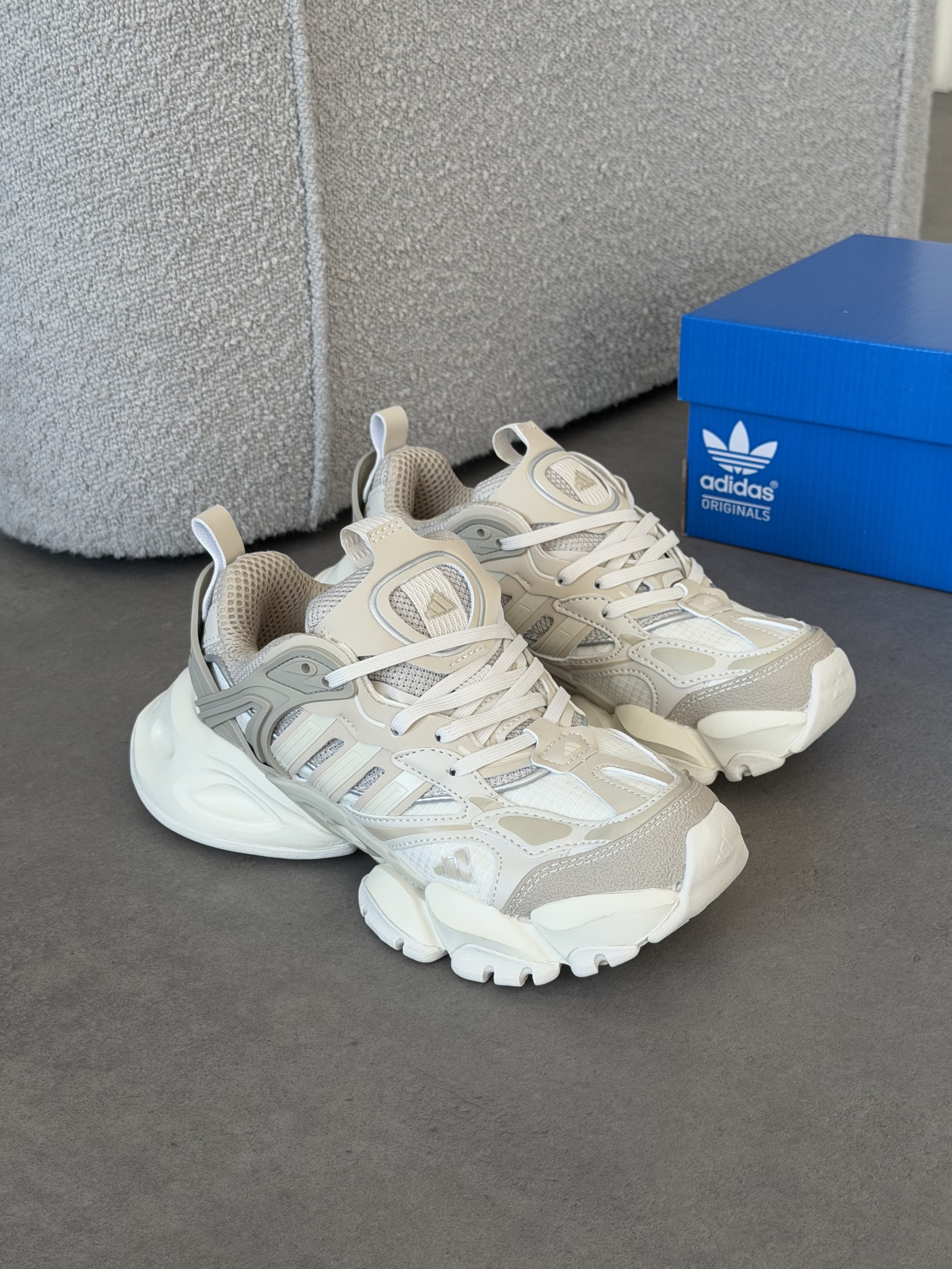 Adidas Vento XLG Deluxe Beige