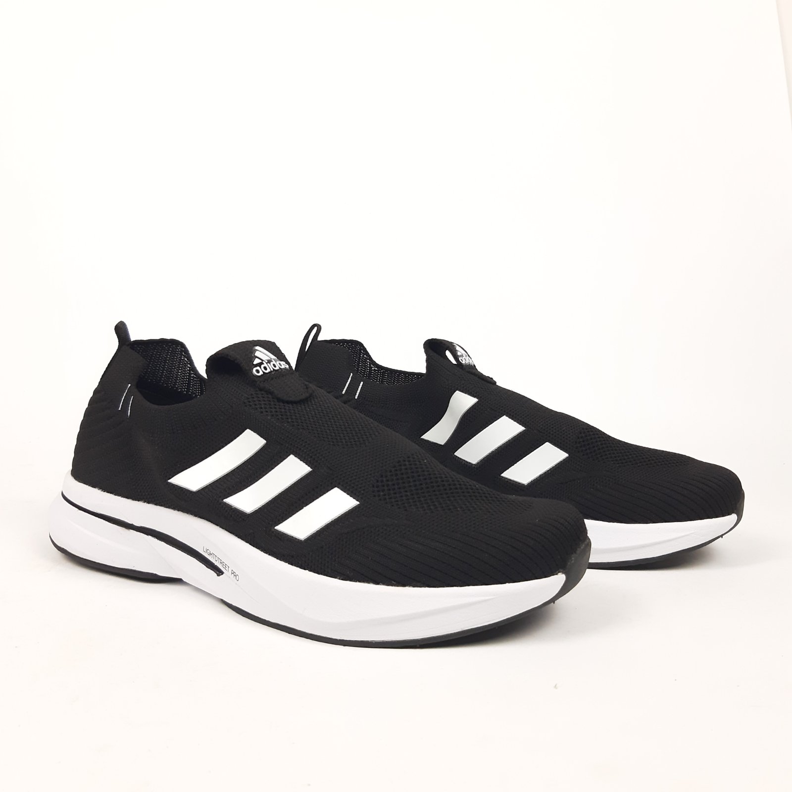 Adidas Slip-on Lite Flow тапкі мокасіни сліпони черные с белым на каждый день шлепки сланцы