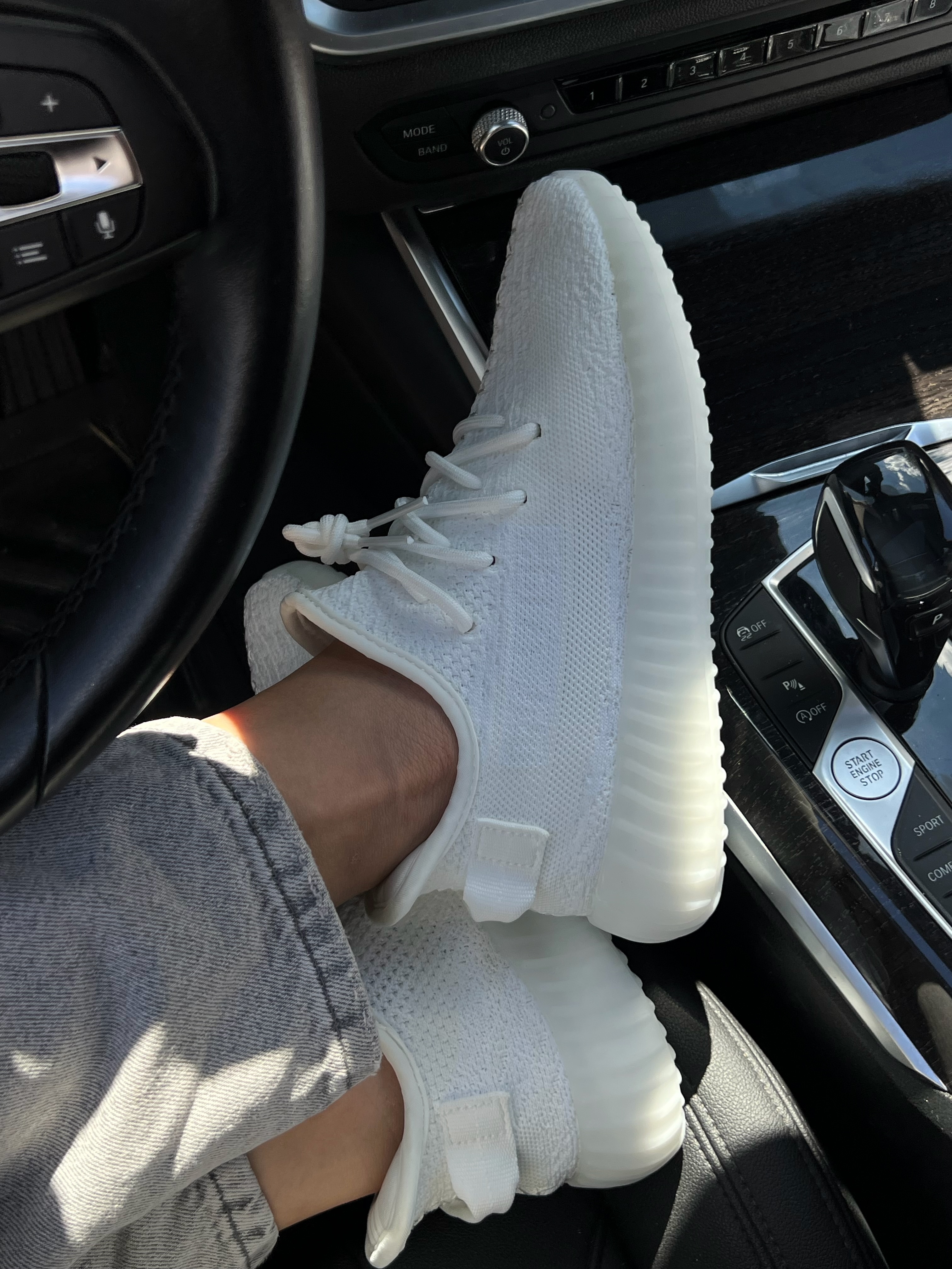 Adidas Yeezy 350 white premium мініатюра 2