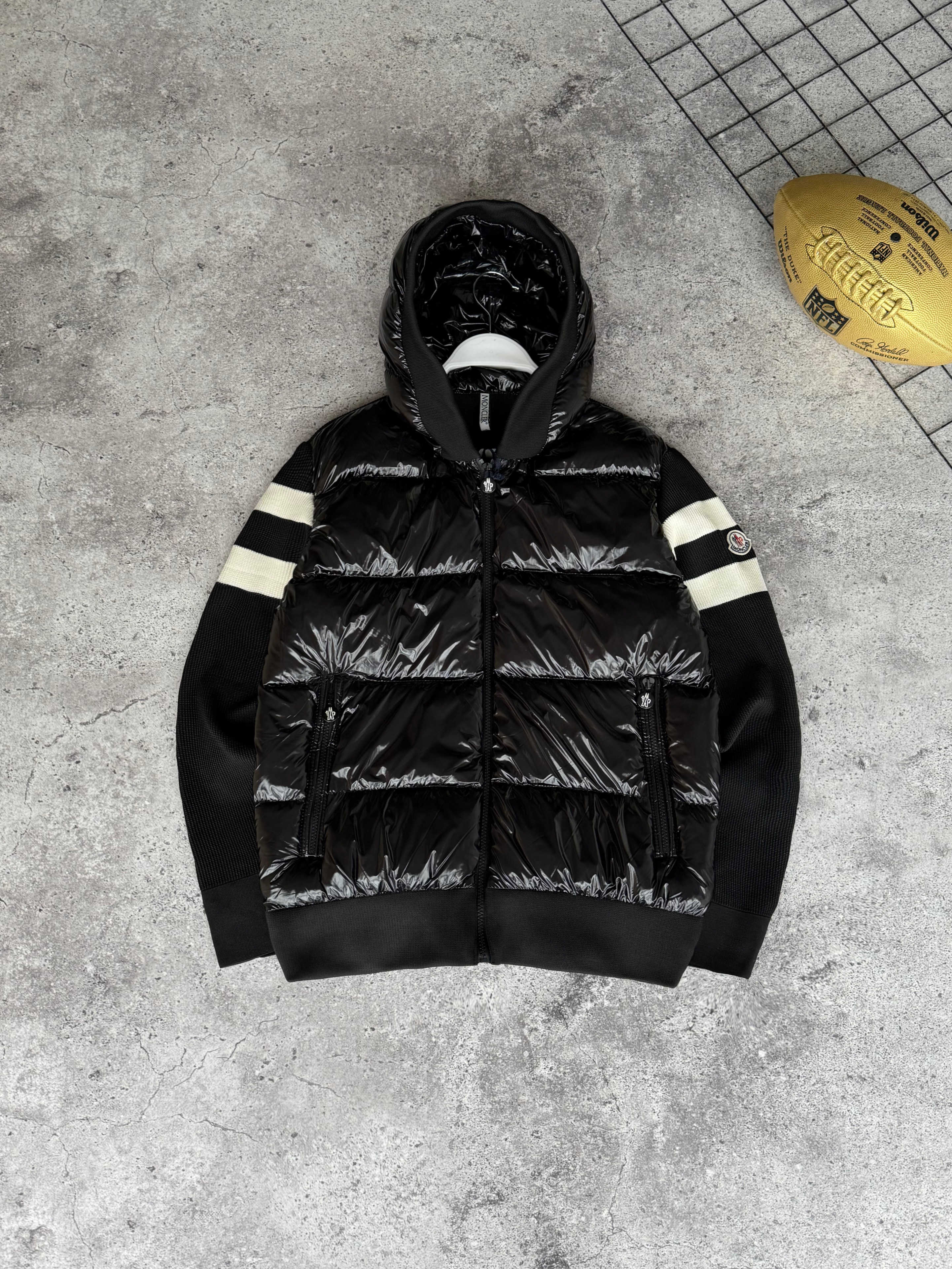Куртка Moncler — головне фото товару