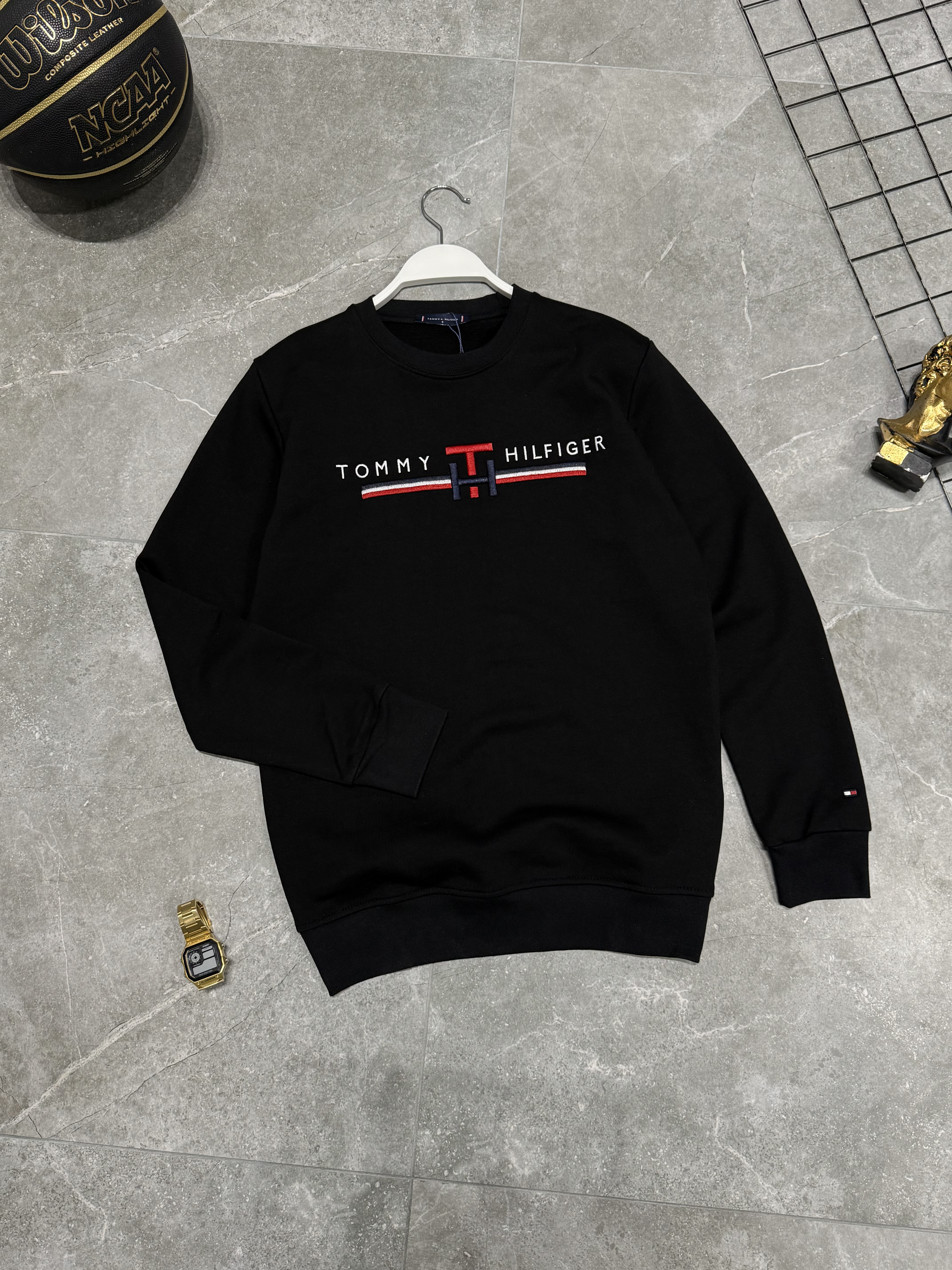 Світшот Tommy Hilfiger — головне фото товару