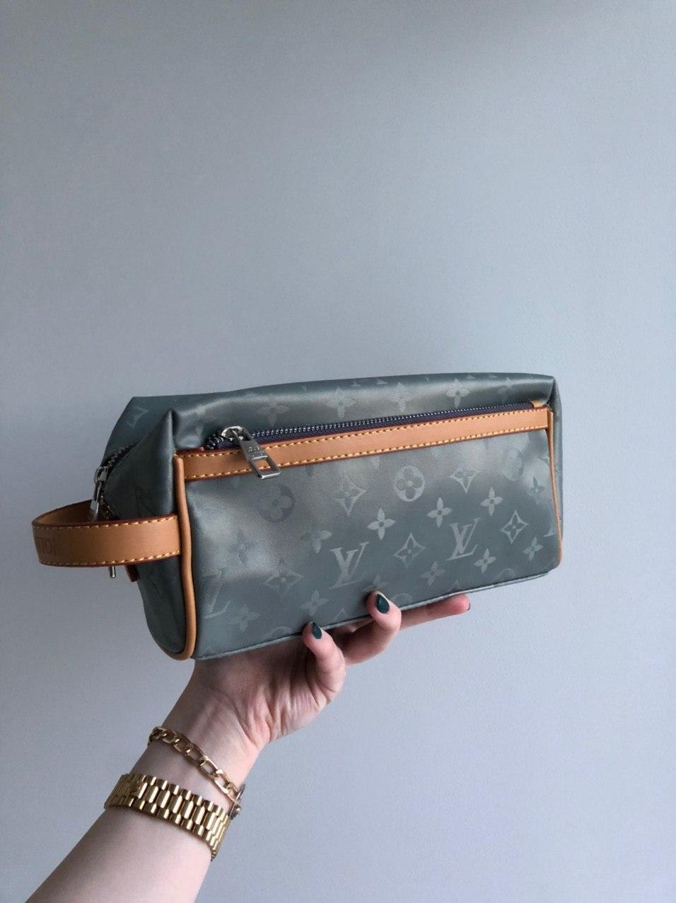 Сумка Louis Vuitton — головне фото товару