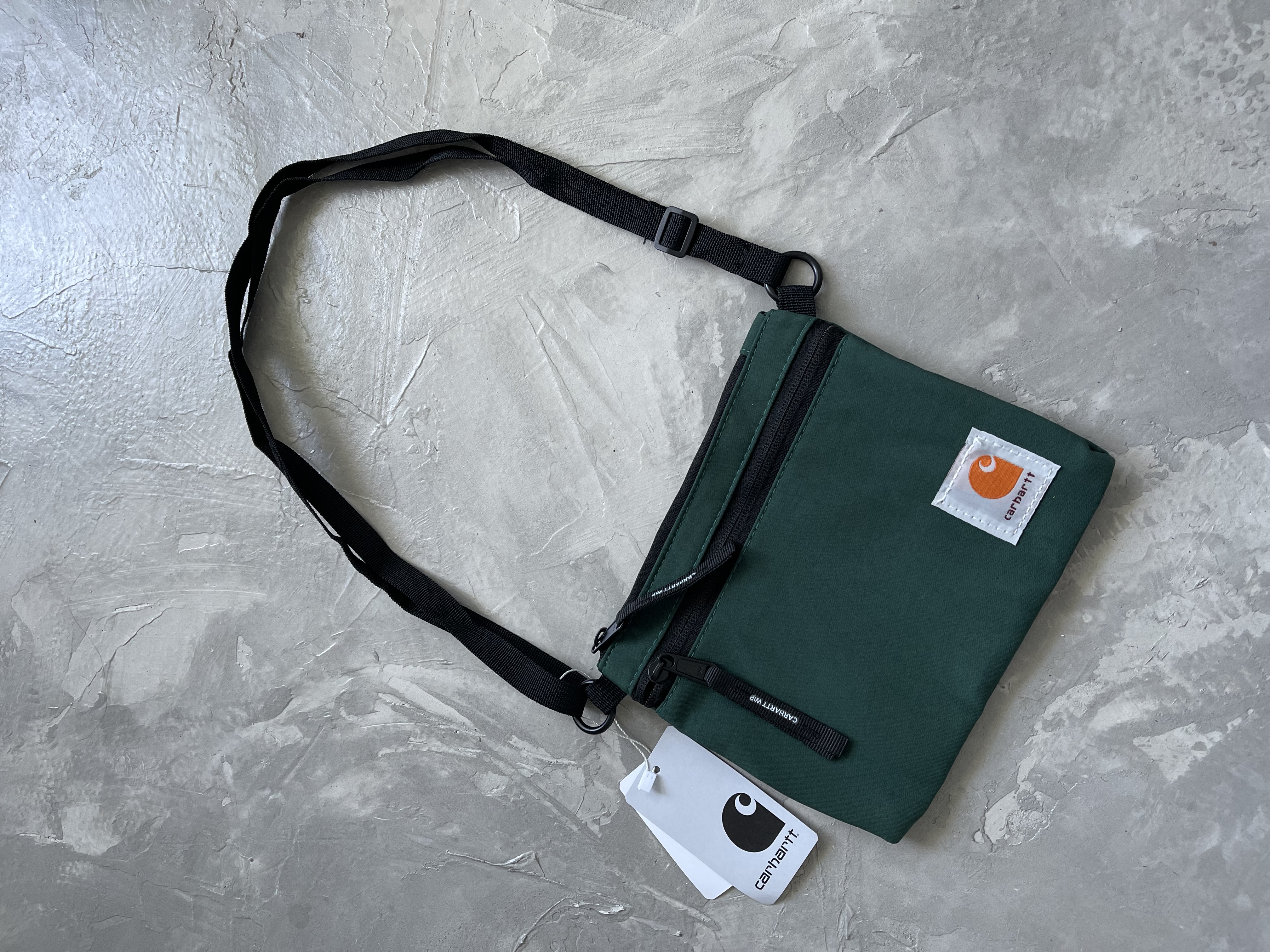 Carhartt green — головне фото товару